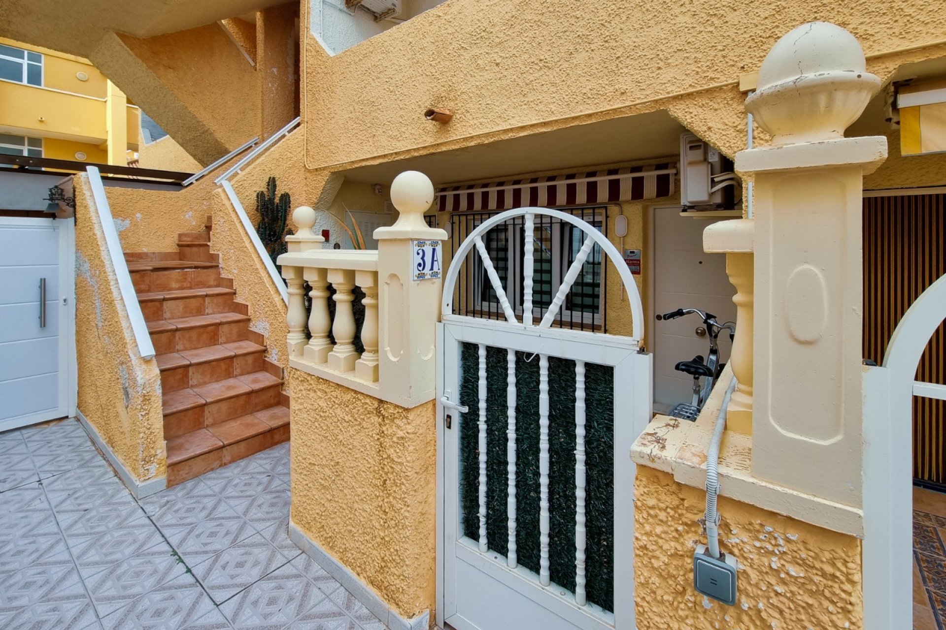 Resale - Apartamento - Torrevieja - Playa de la mata