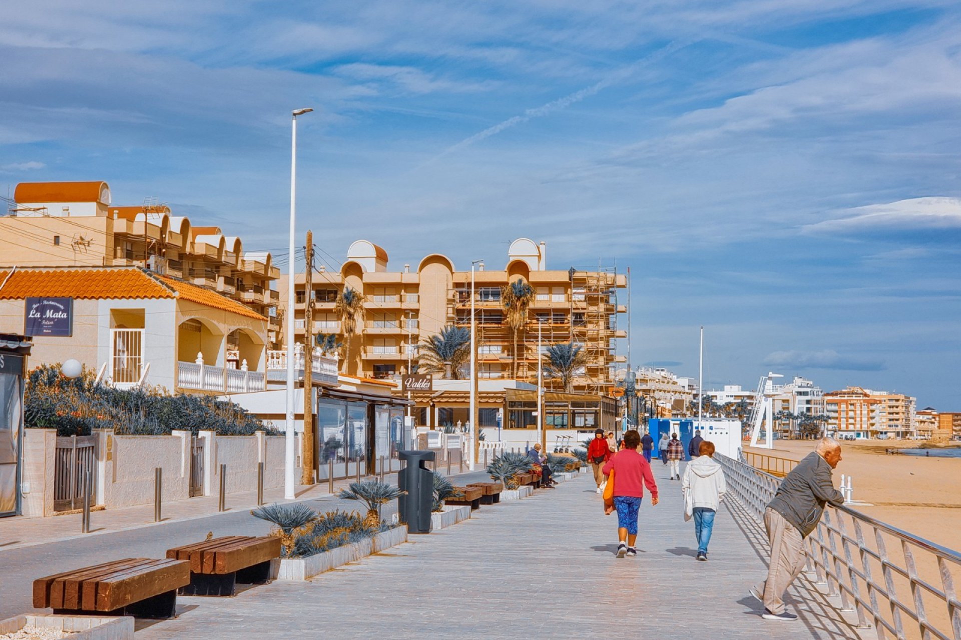 Resale - Apartamento - Torrevieja - Playa de la mata