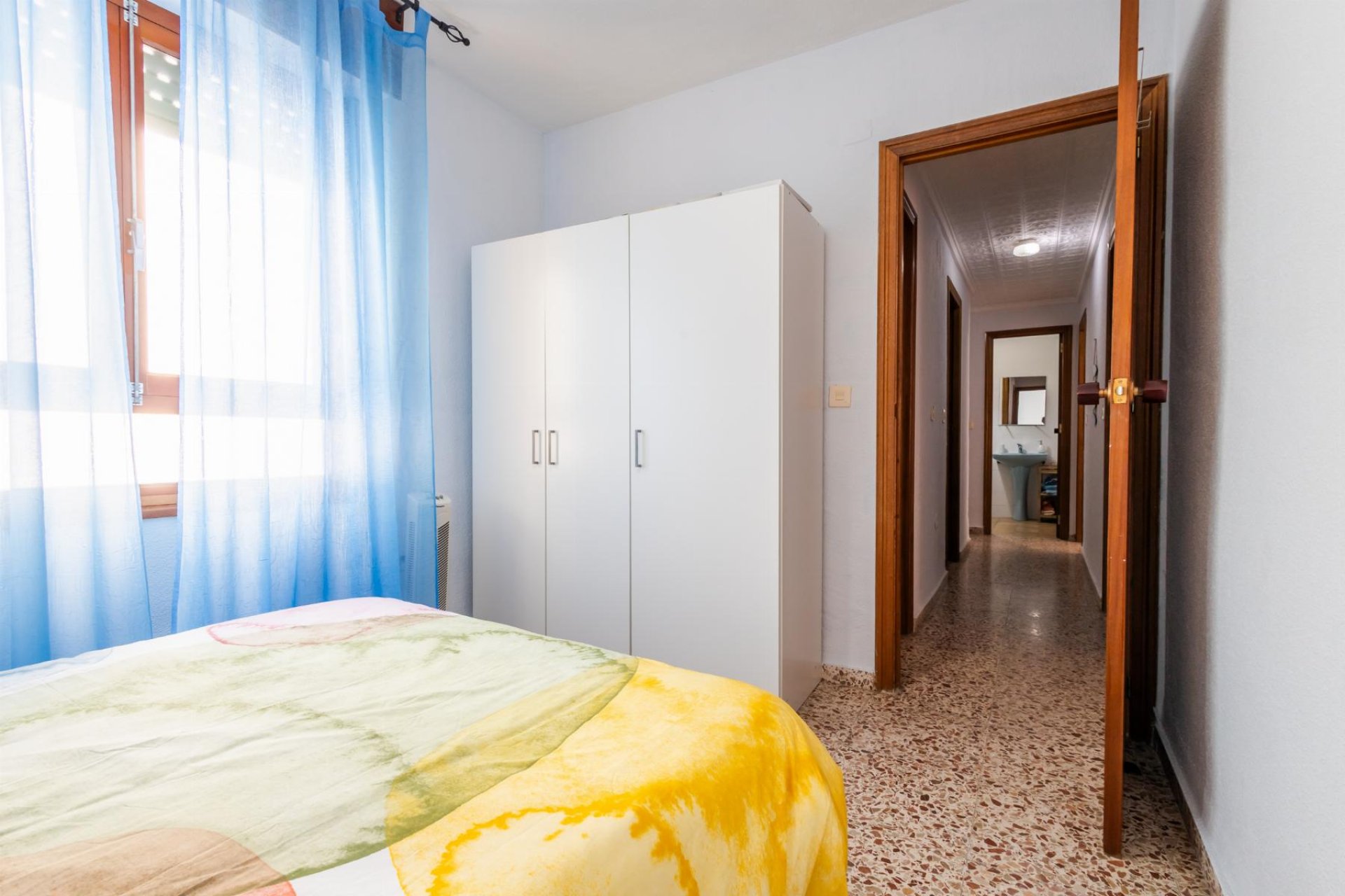 Resale - Apartamento - Torrevieja - Playa de los Naufragos