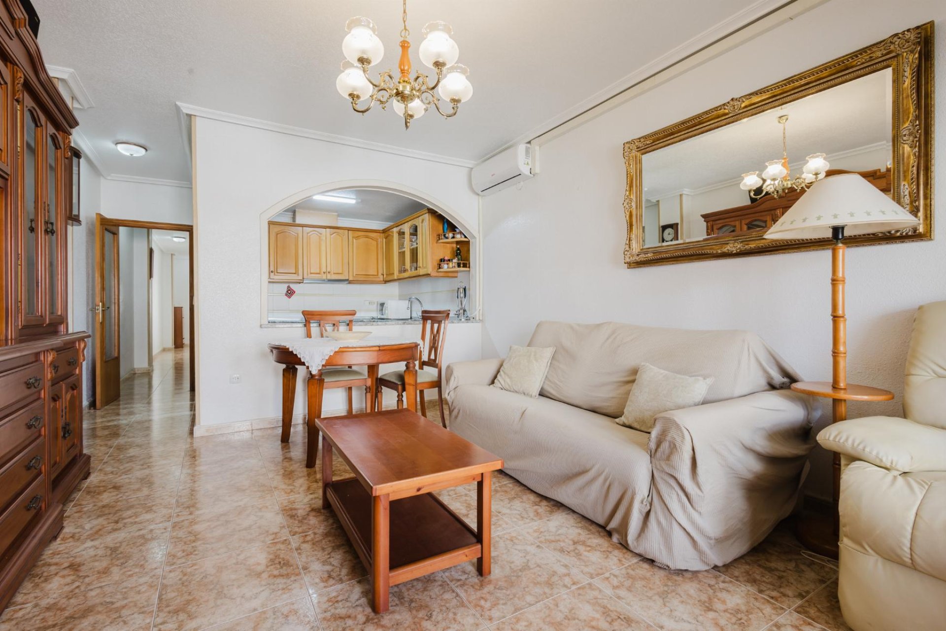 Resale - Apartamento - Torrevieja - Playa de los Naufragos
