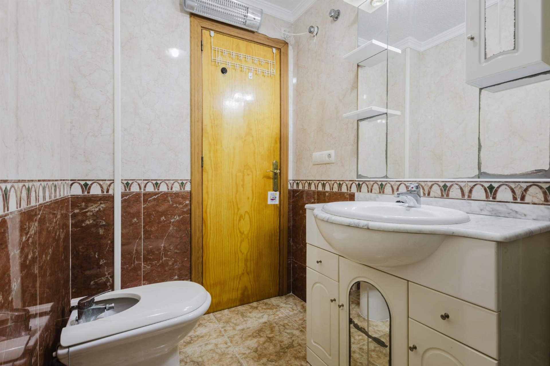 Resale - Apartamento - Torrevieja - Playa de los Naufragos