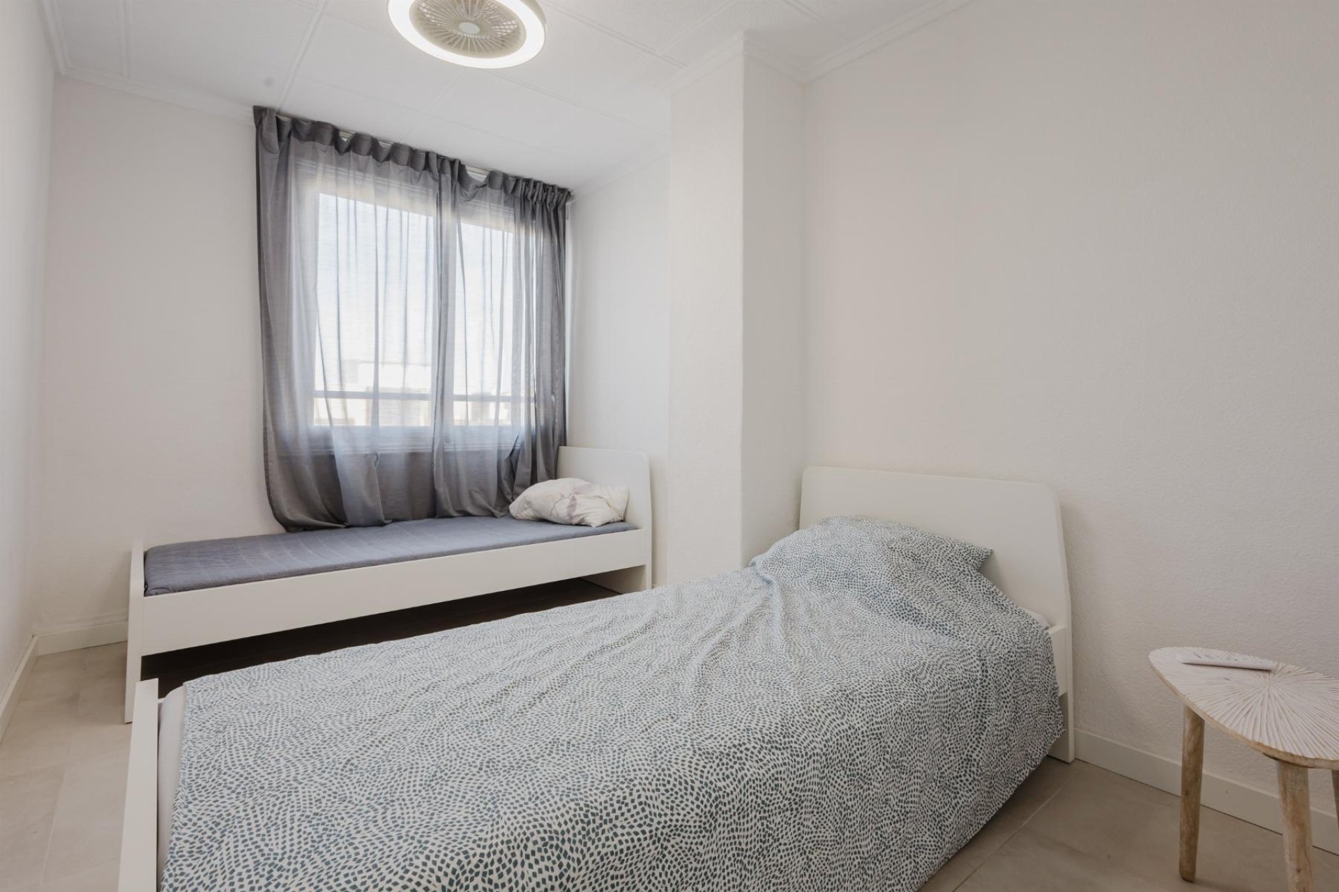 Resale - Apartamento - Torrevieja - Playa del Acequión