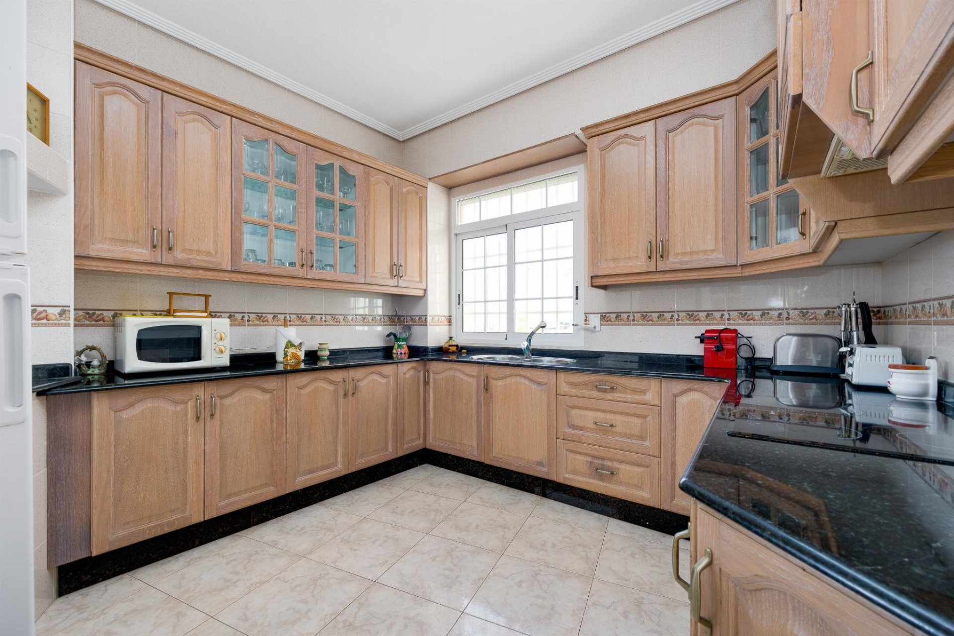 Resale - Apartamento - Torrevieja - Playa del Acequión