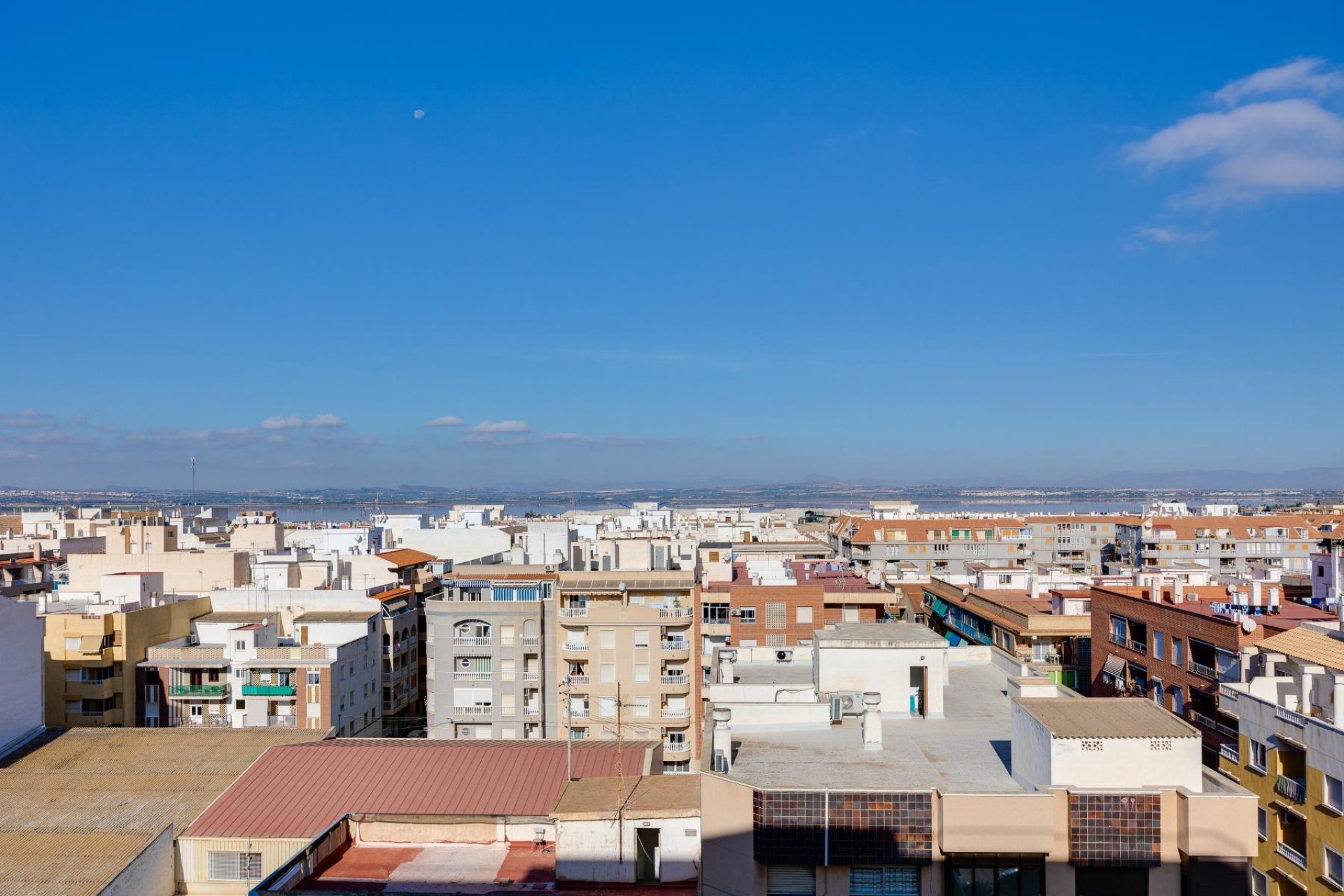 Resale - Apartamento - Torrevieja - Playa del Acequión