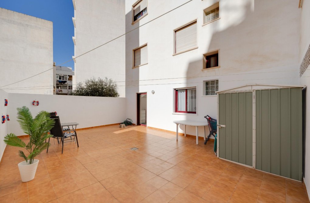 Resale - Apartamento - Torrevieja - Playa del Cura