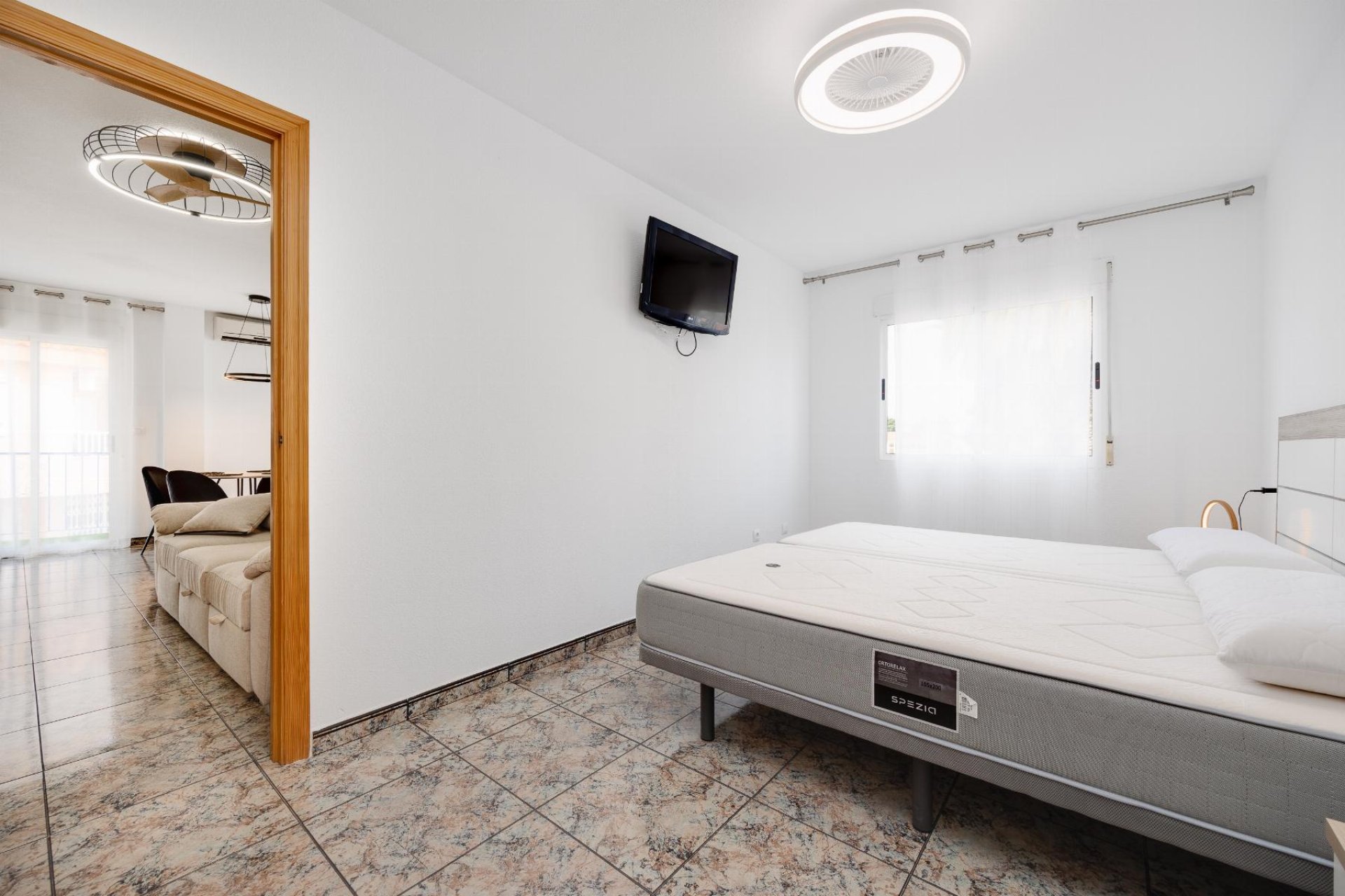 Resale - Apartamento - Torrevieja - PLAYA NAUFRAGOS