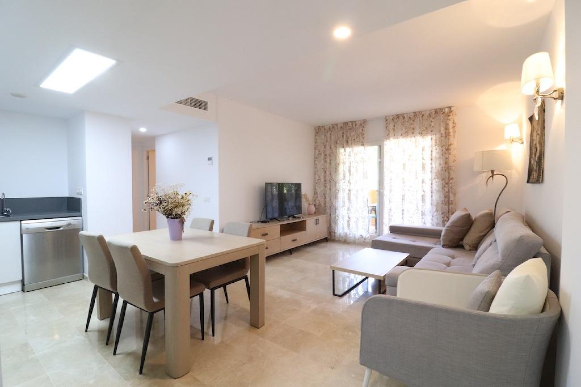 Resale - Apartamento - Torrevieja - Punta prima