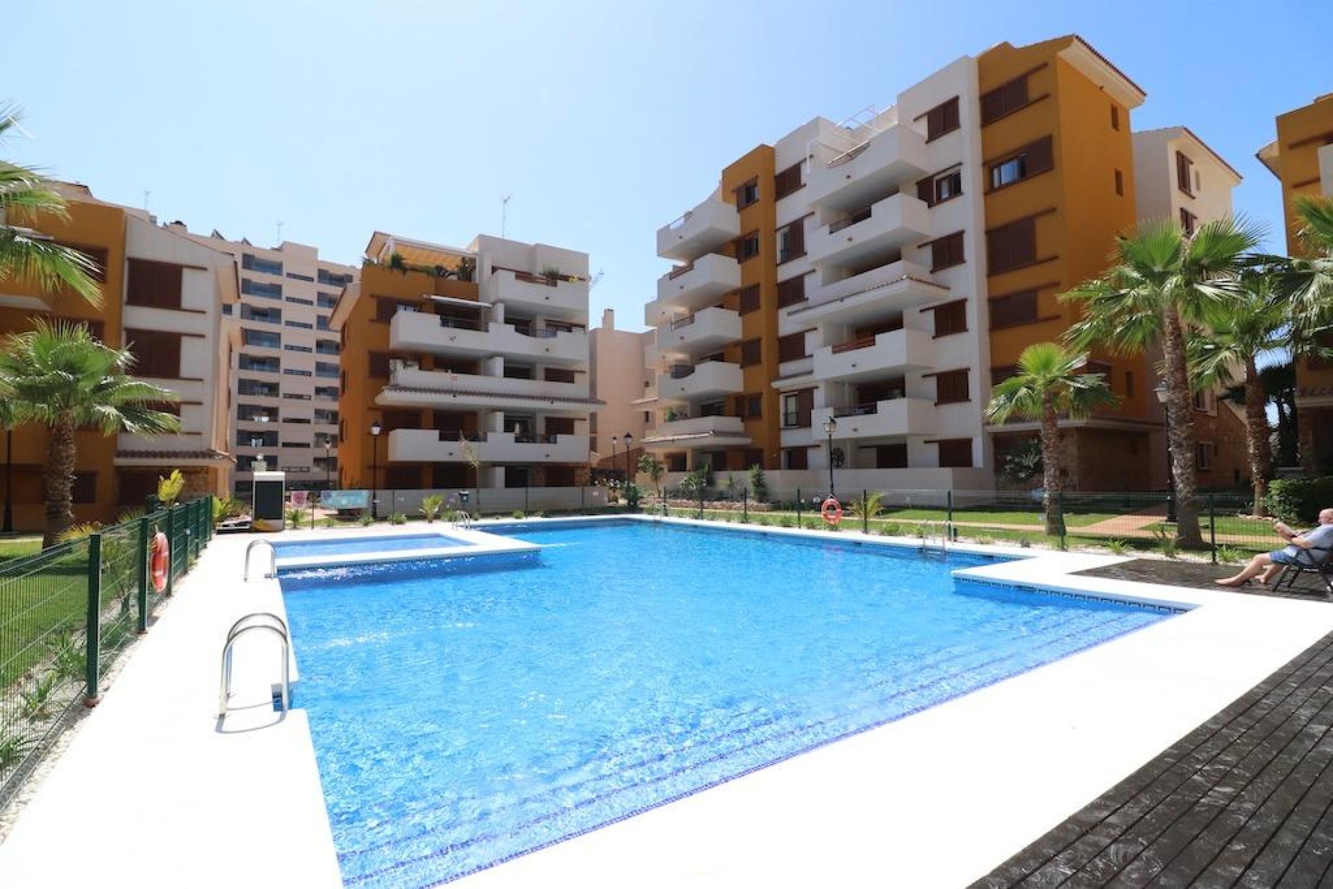 Resale - Apartamento - Torrevieja - Punta prima