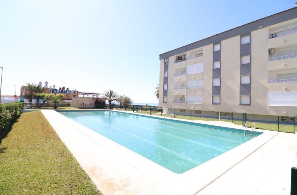 Resale - Apartamento - Torrevieja - Punta prima