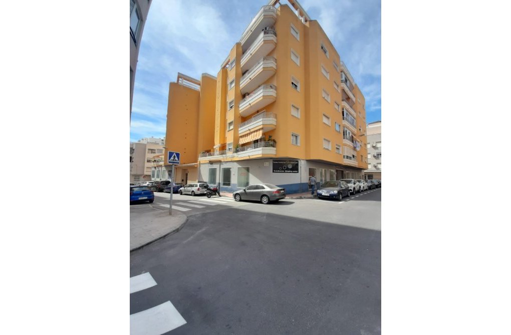 Resale - Apartamento - Torrevieja - torrevieja