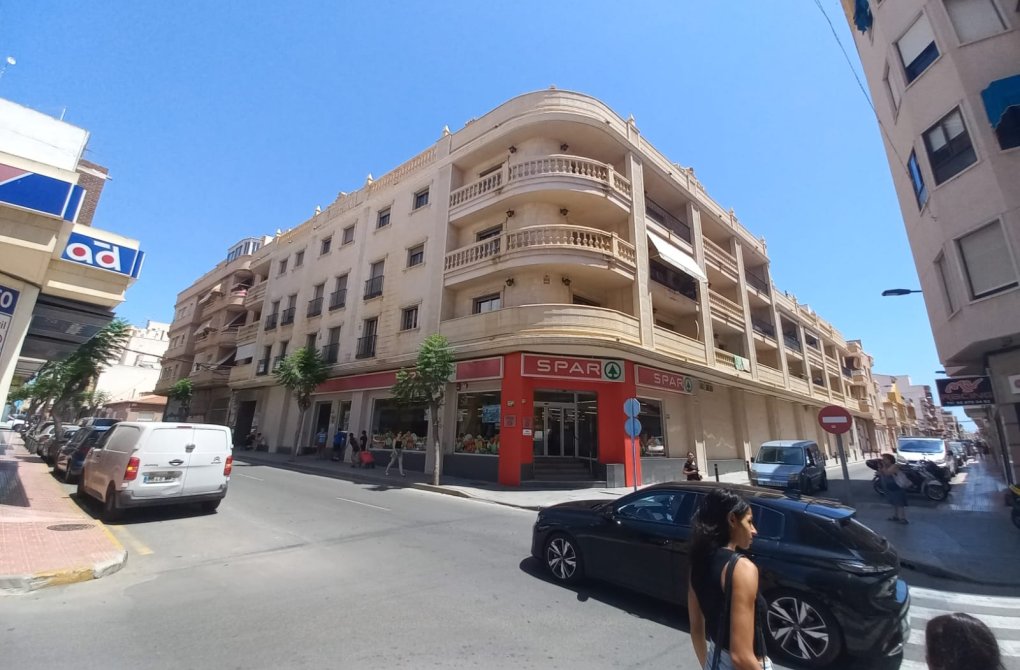 Resale - Apartamento - Torrevieja - torrevieja