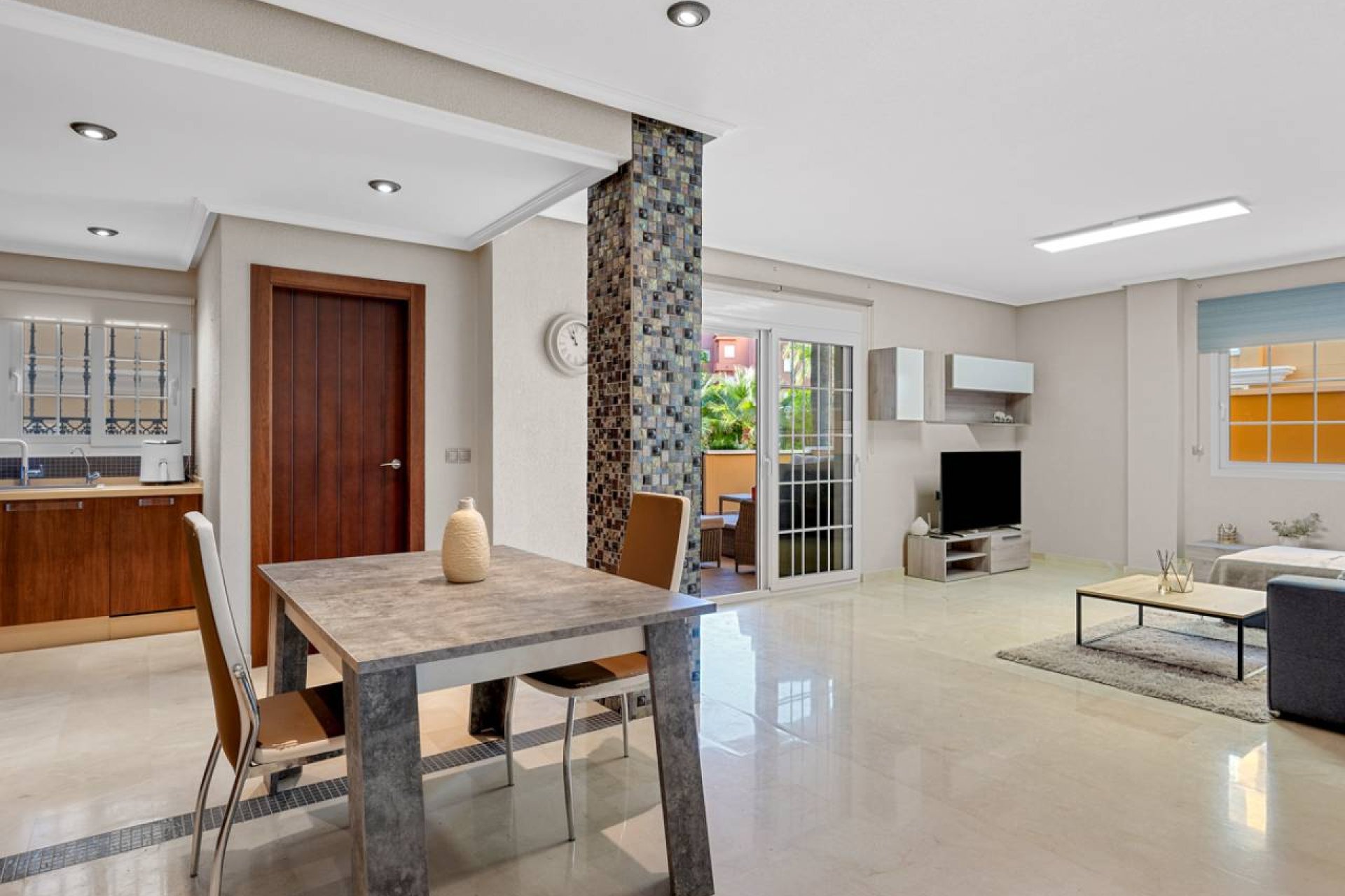 Resale - Apartment - Cabo Roig