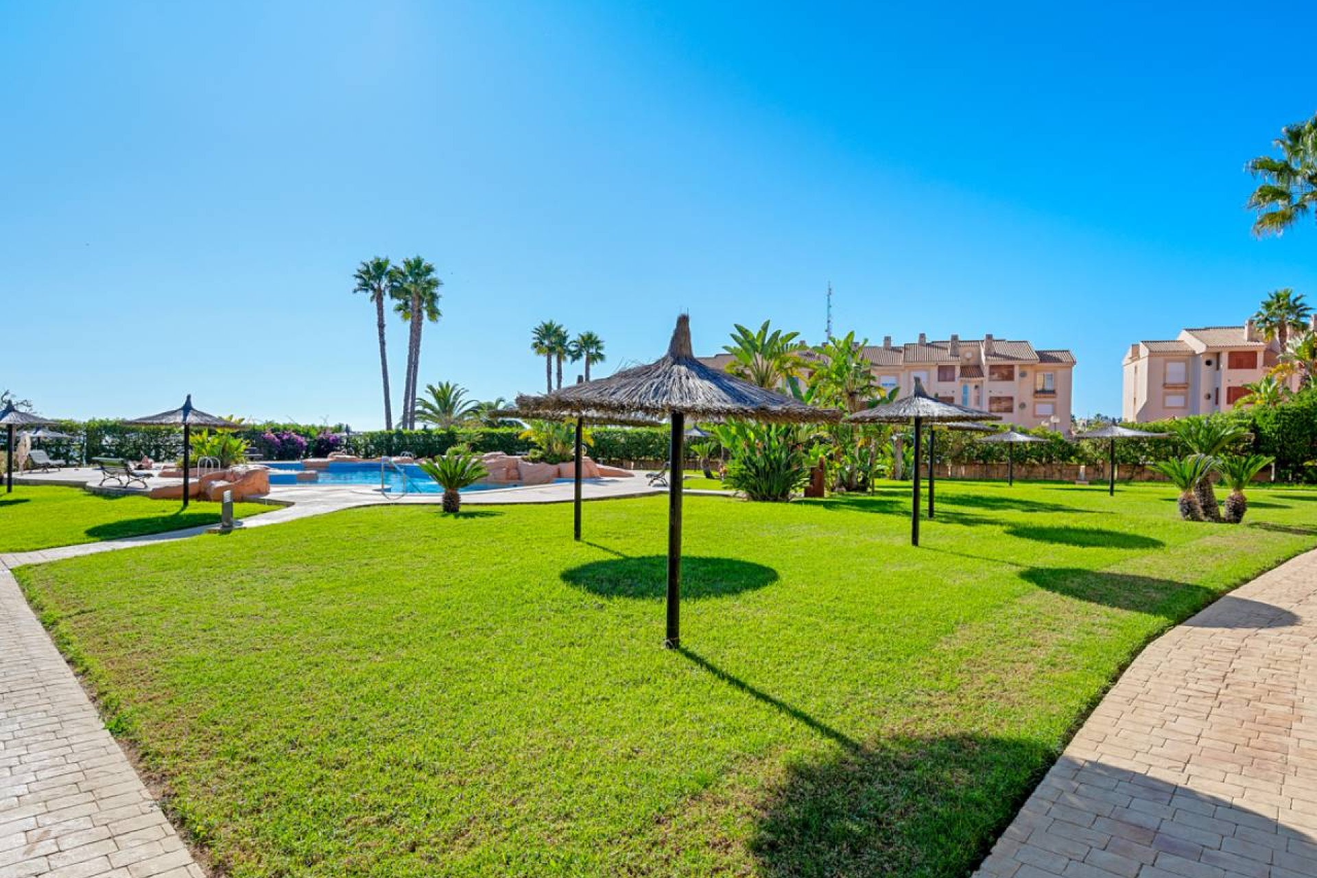 Resale - Apartment - Cabo Roig