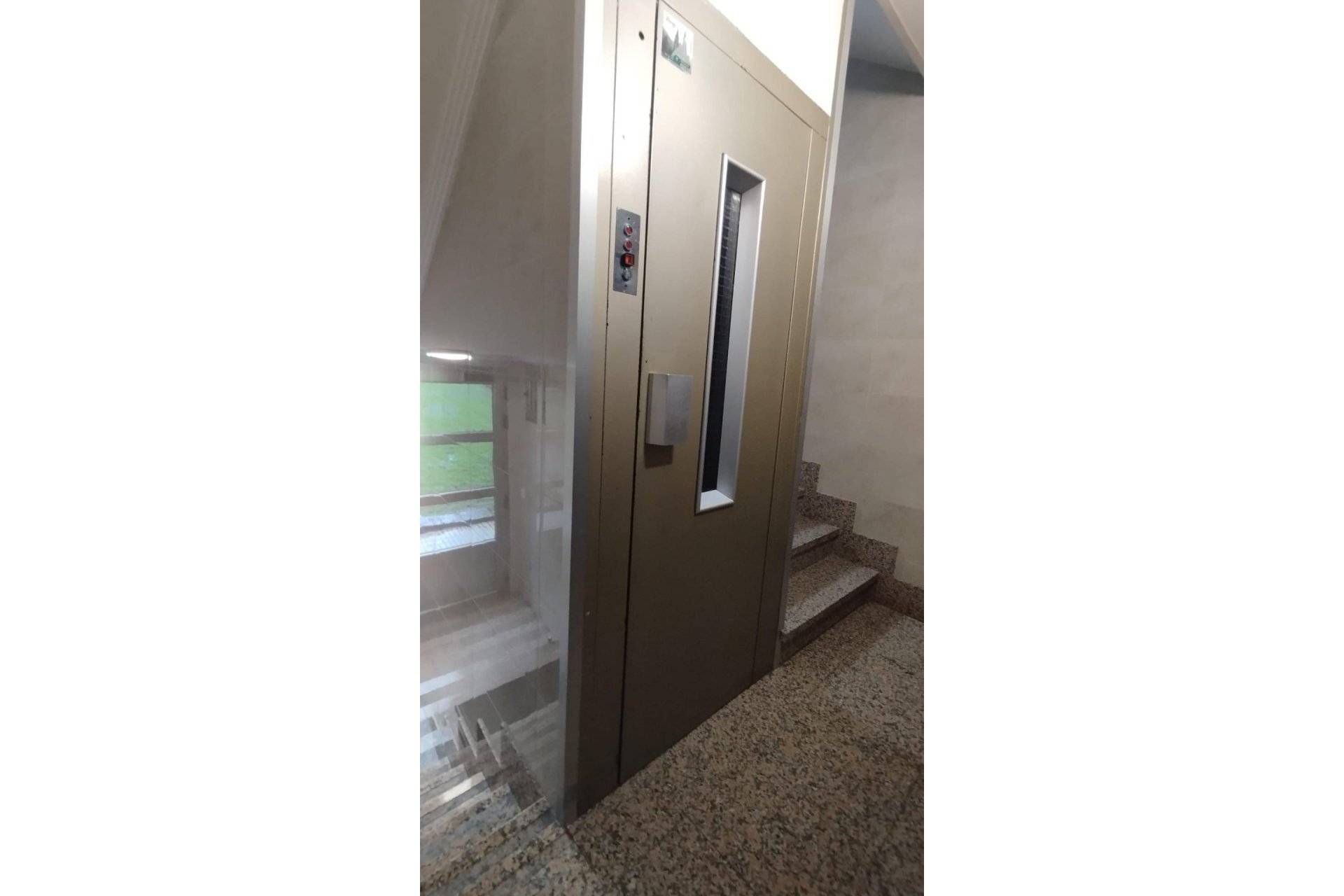 Resale - Apartment - Gijon - Pumarín