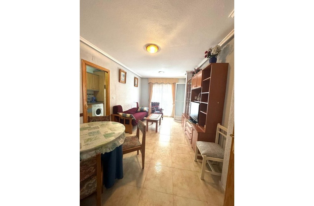 Resale - Apartment - Guardamar del Segura - CENTRO