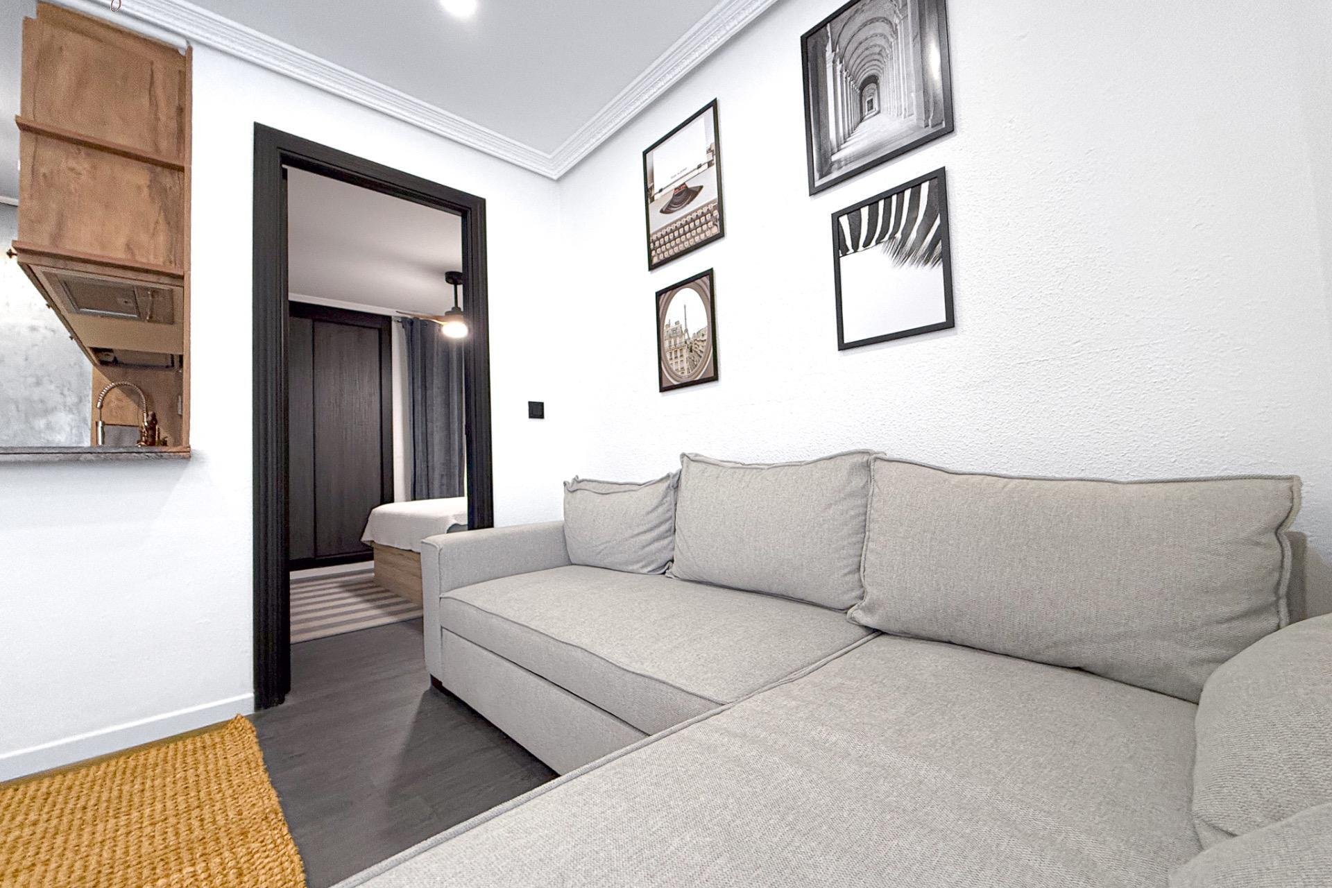 Resale - Apartment - Guardamar del Segura - Paseo de Guardamar