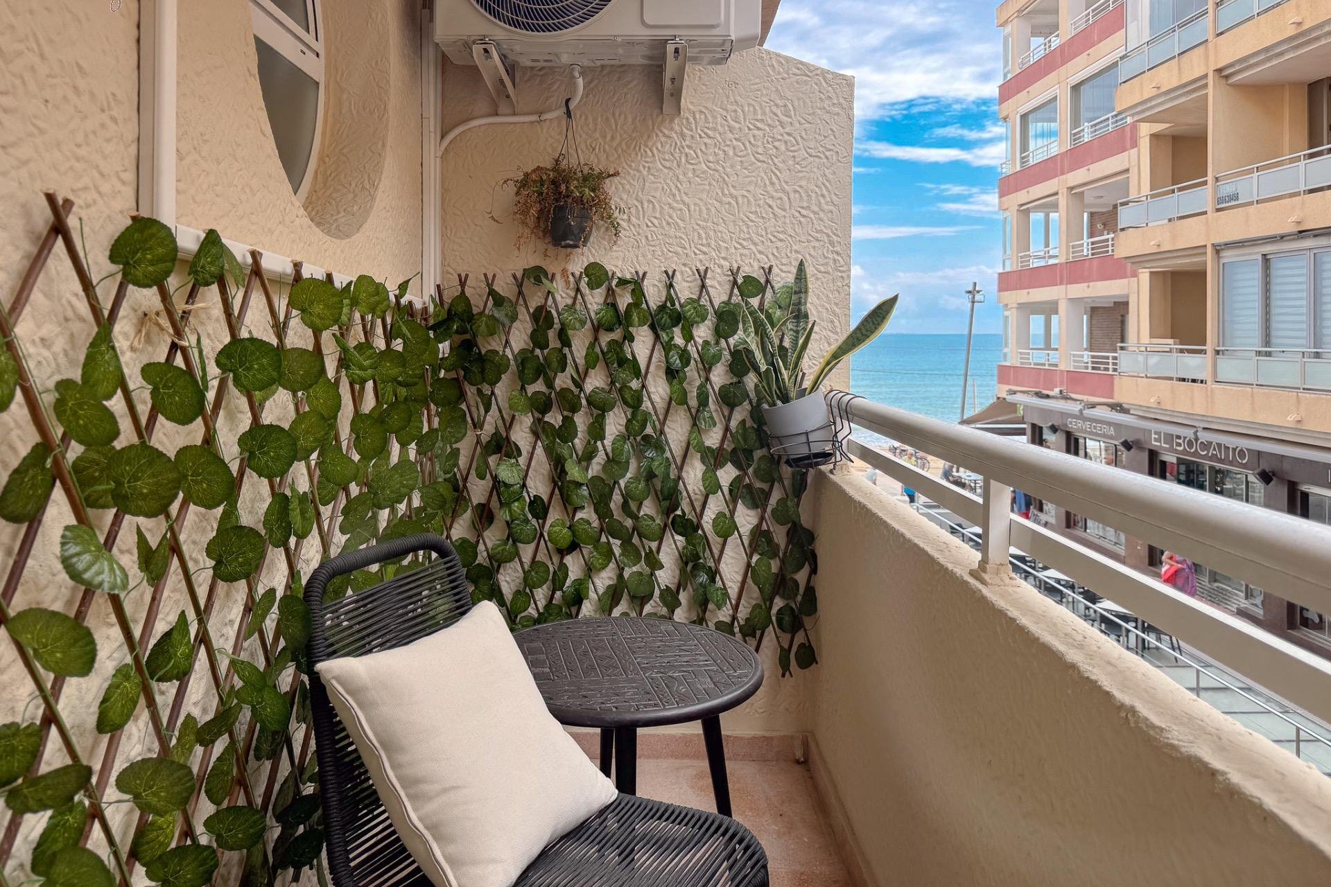 Resale - Apartment - Guardamar del Segura - Paseo de Guardamar