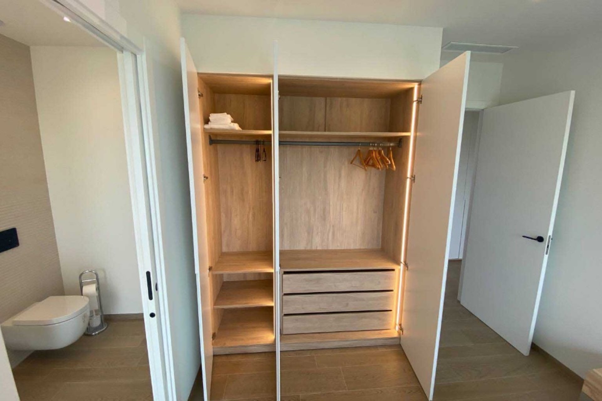 Resale - Apartment - Las Colinas - Las Colinas Golf