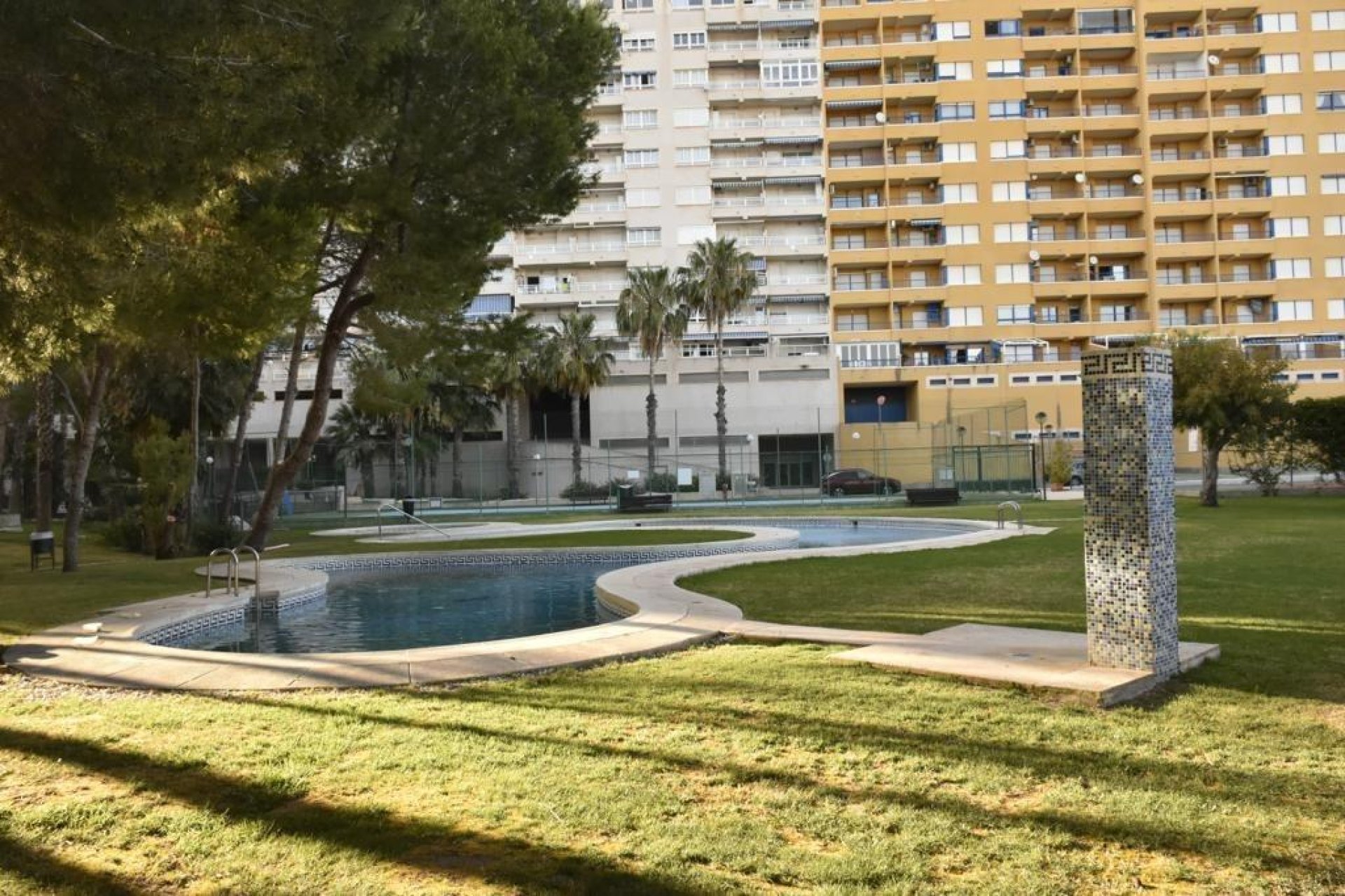 Resale - Apartment - Orihuela Costa - Campoamor