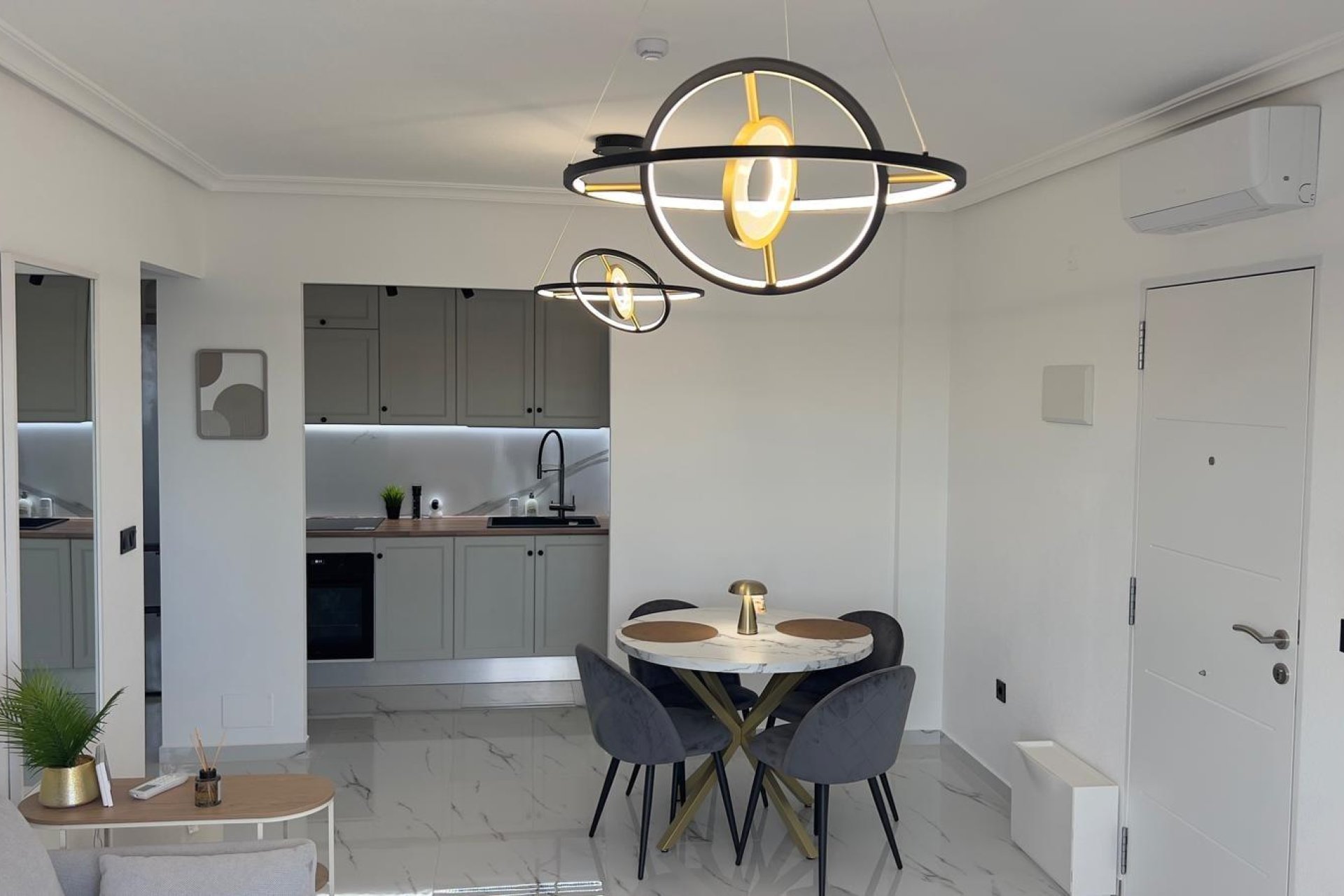 Resale - Apartment - Orihuela Costa - La Regia