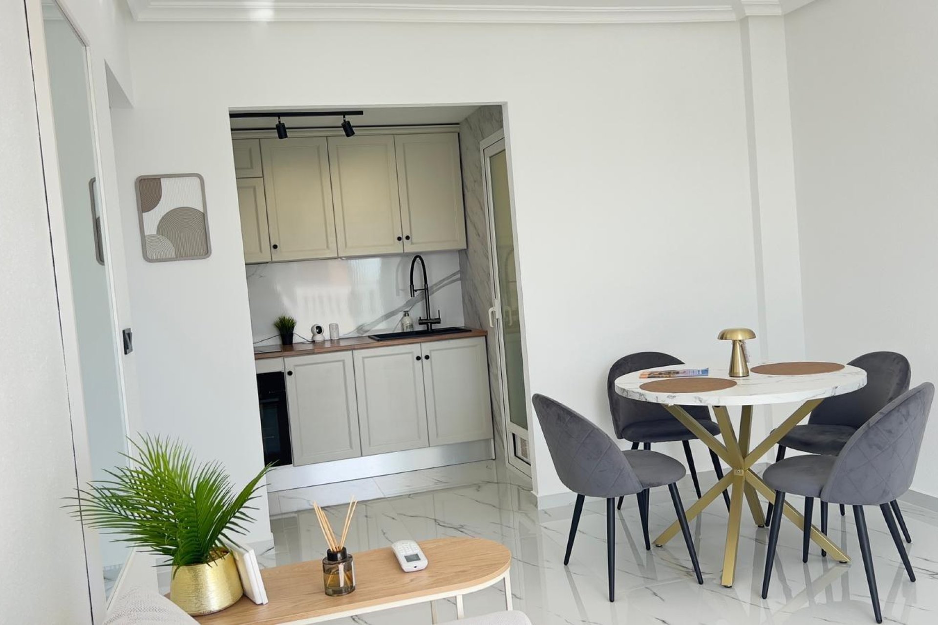 Resale - Apartment - Orihuela Costa - La Regia