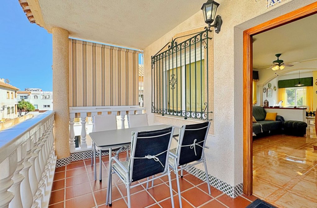 Resale - Apartment - Orihuela Costa - La Zenia