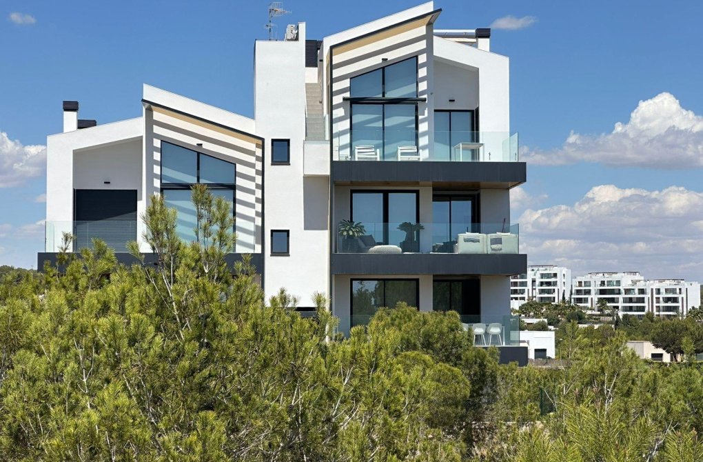 Resale - Apartment - Orihuela Costa - Las Colinas Golf