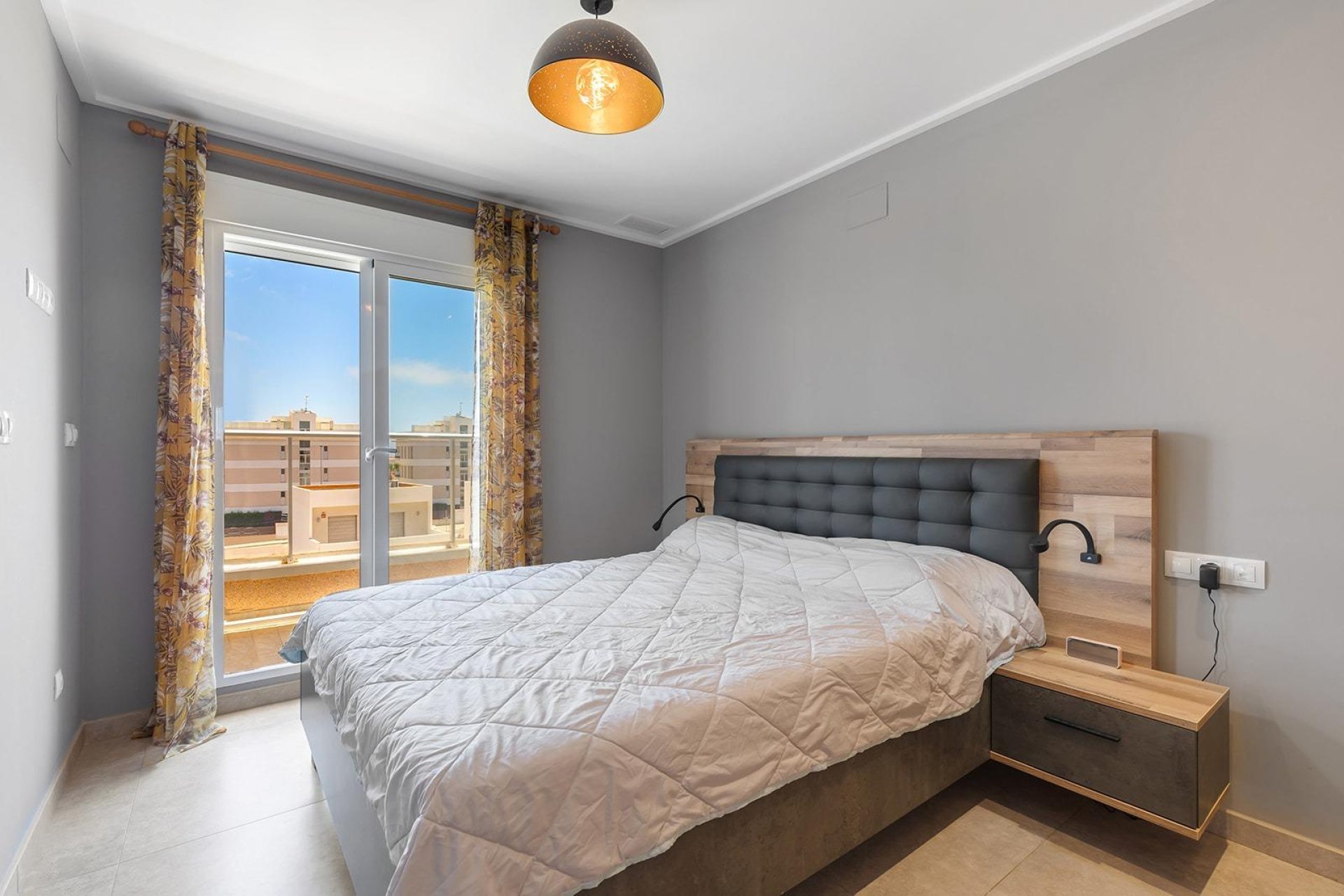 Resale - Apartment - Orihuela Costa - Los Dolses