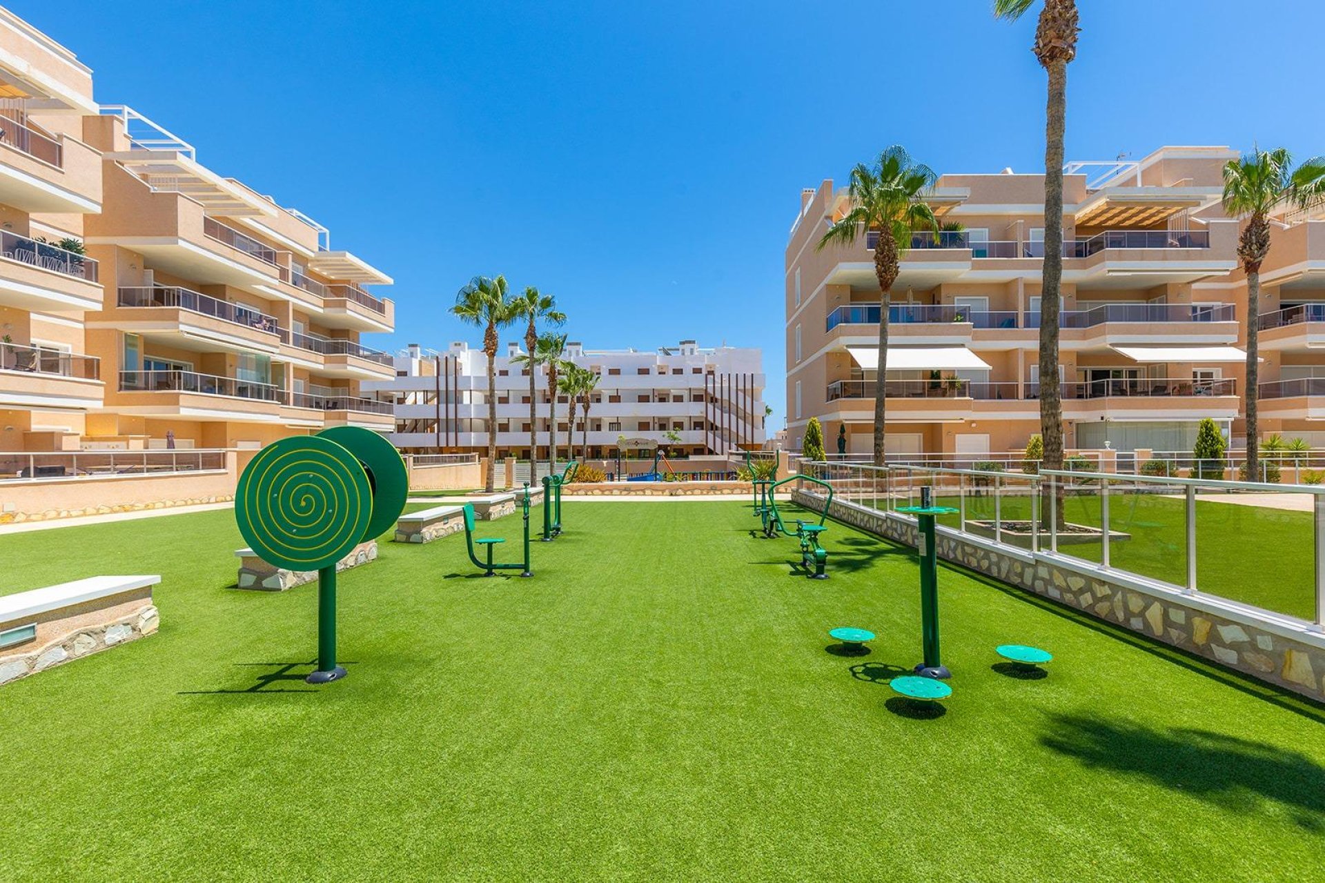 Resale - Apartment - Orihuela Costa - Los Dolses