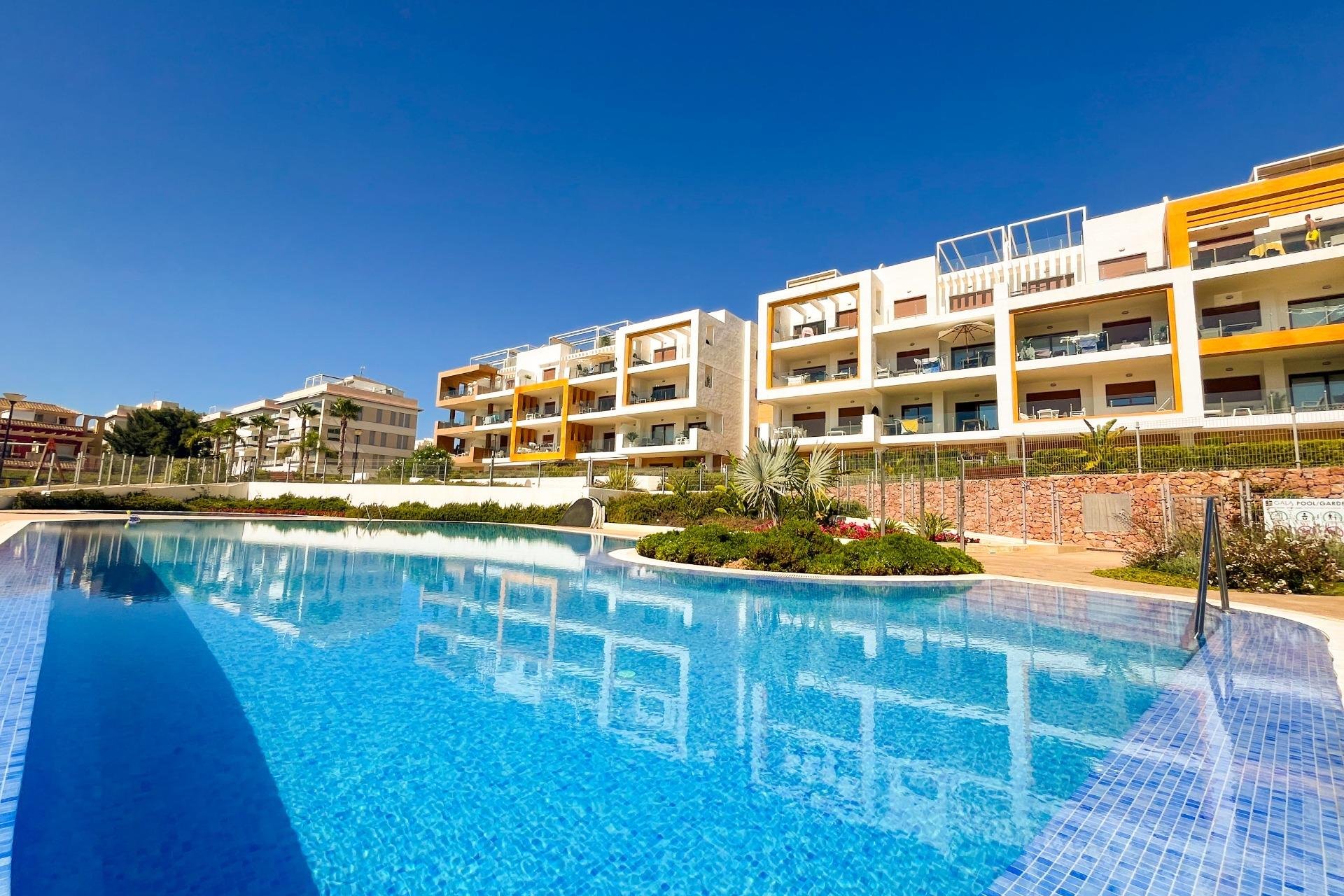 Resale - Apartment - Orihuela Costa - Los Dolses