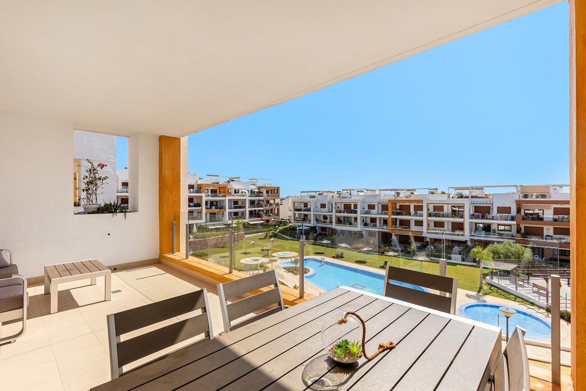 Resale - Apartment - Orihuela Costa - Los Dolses