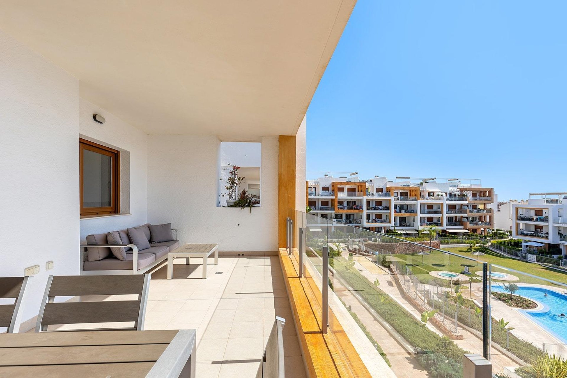 Resale - Apartment - Orihuela Costa - Los Dolses