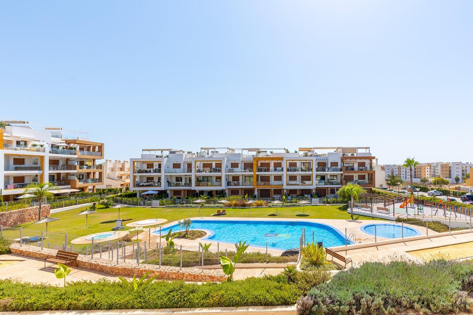 Resale - Apartment - Orihuela Costa - Los Dolses