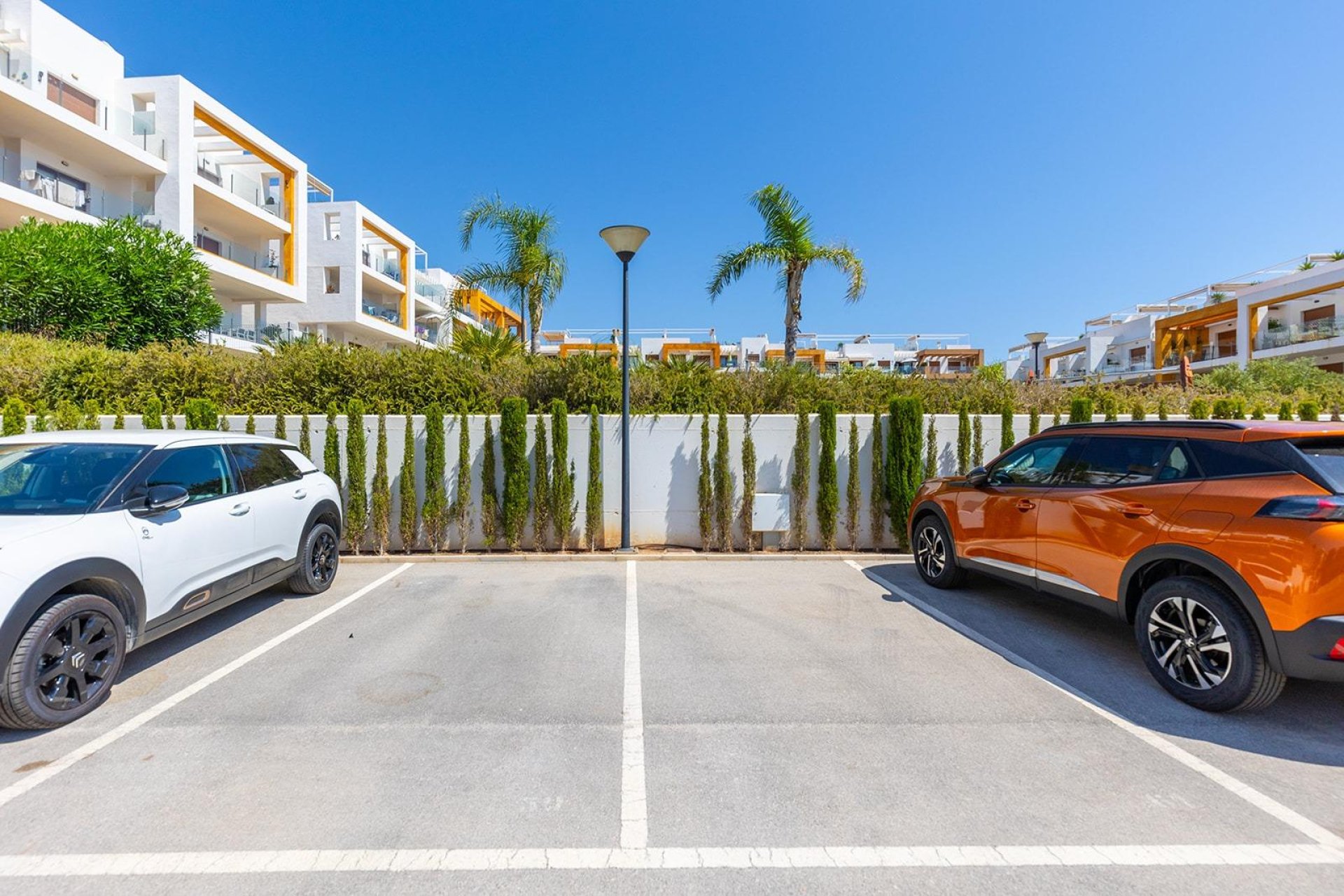 Resale - Apartment - Orihuela Costa - Los Dolses