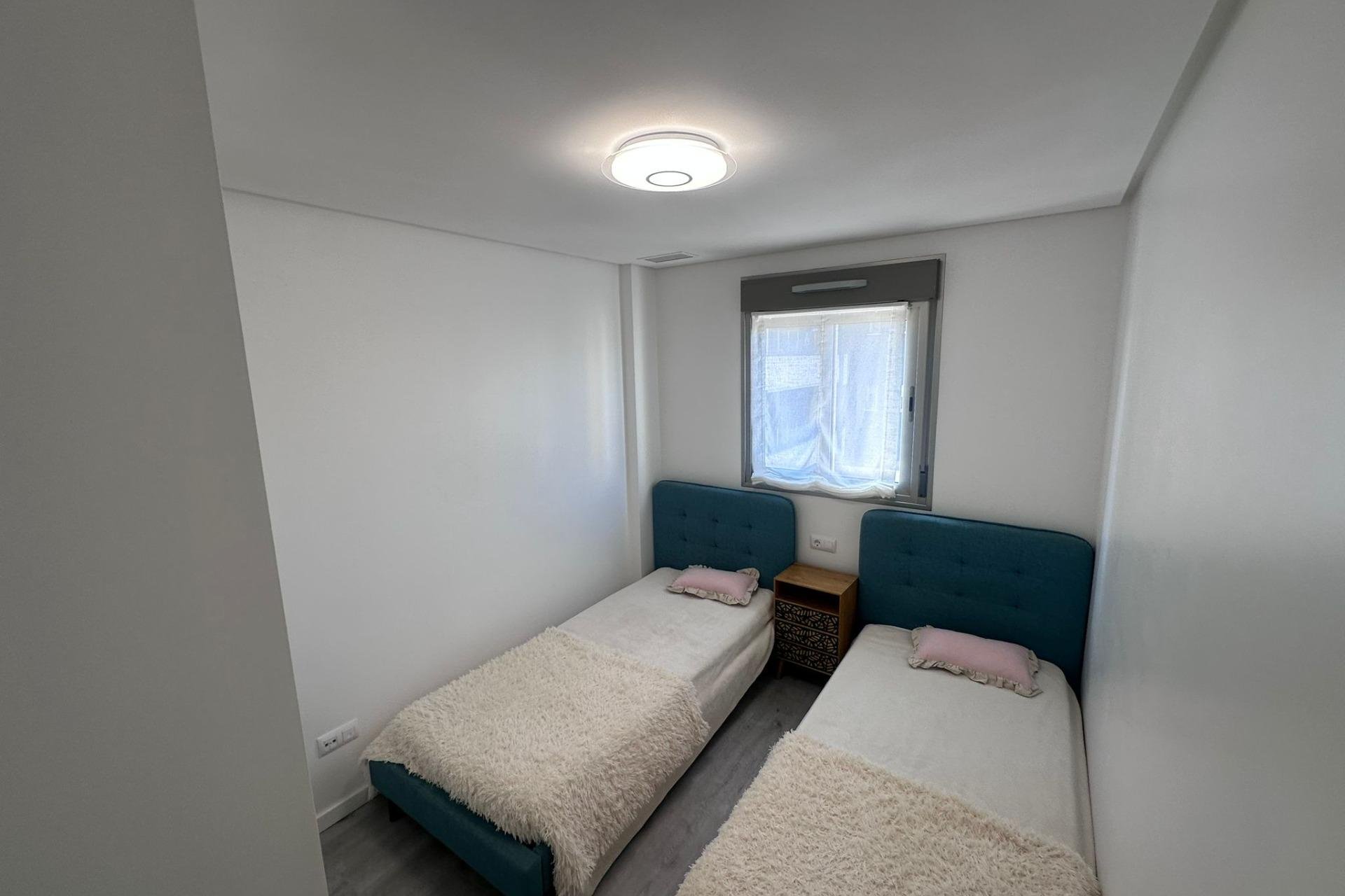 Resale - Apartment - Orihuela Costa - Villamartin