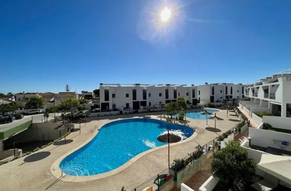 Resale - Apartment - Pilar de la Horadada - PILAR DE LA HORADADA