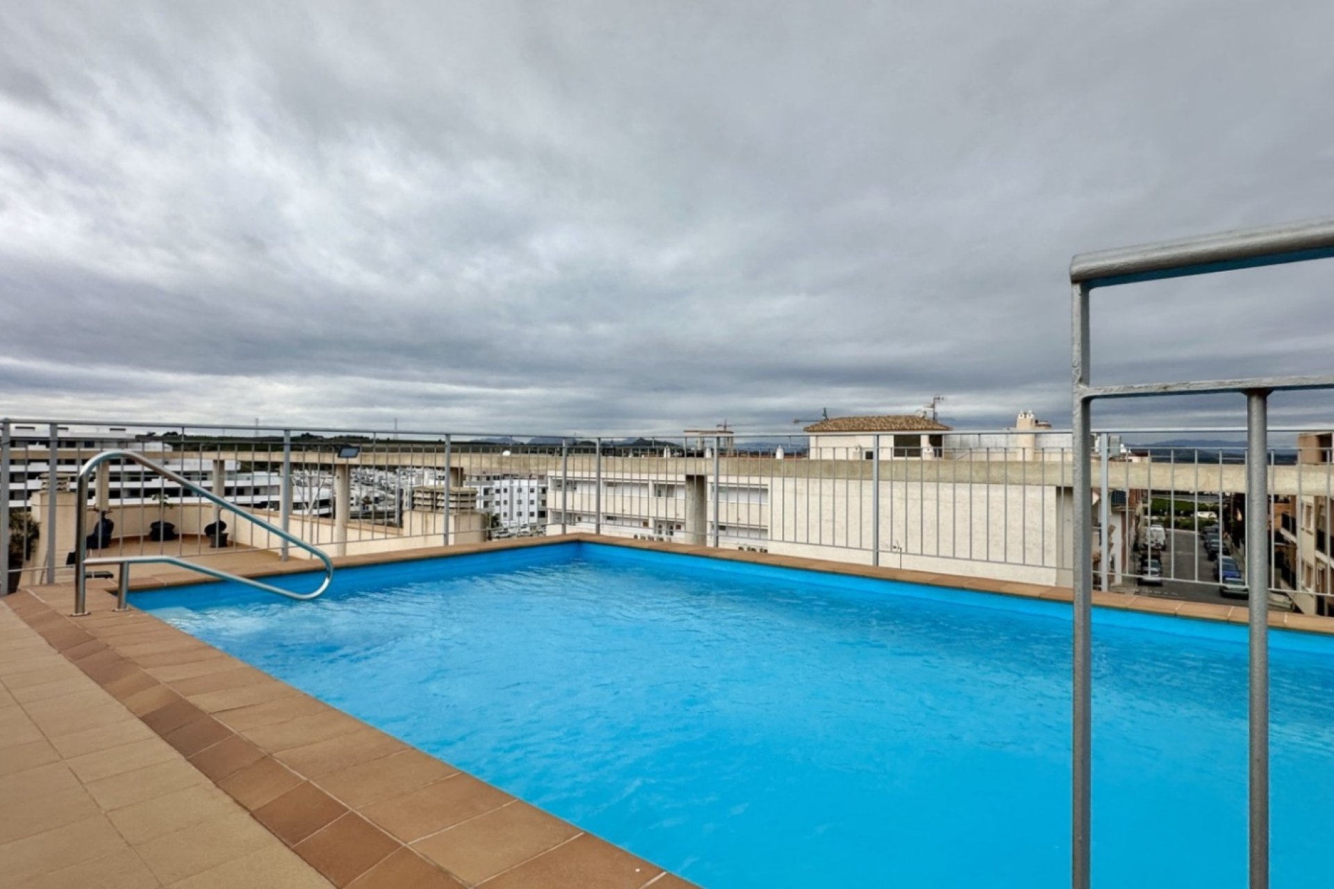 Resale - Apartment - San Miguel de Salinas