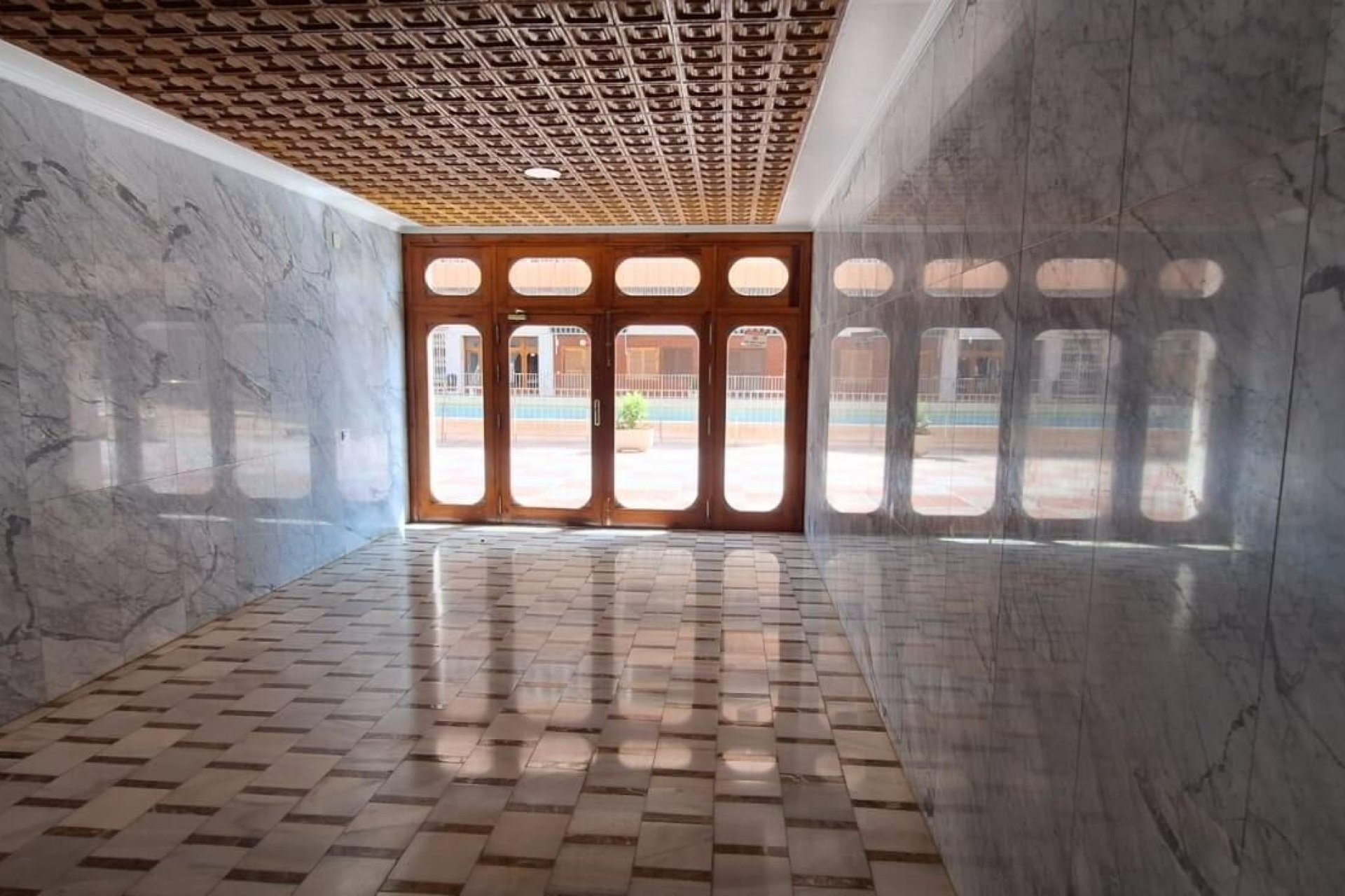 Resale - Apartment - Torrevieja - Acequion