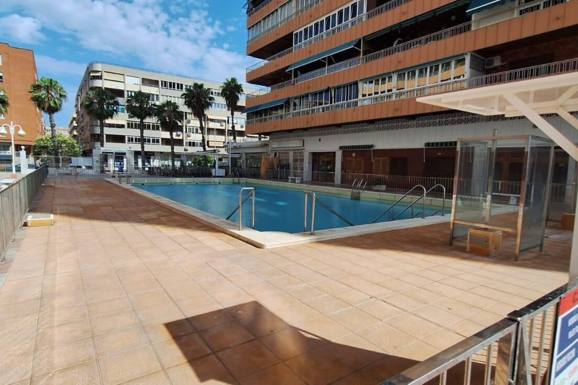 Resale - Apartment - Torrevieja - Acequion