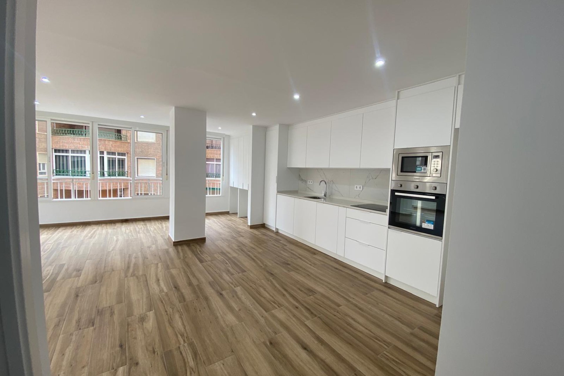 Resale - Apartment - Torrevieja - Acequion