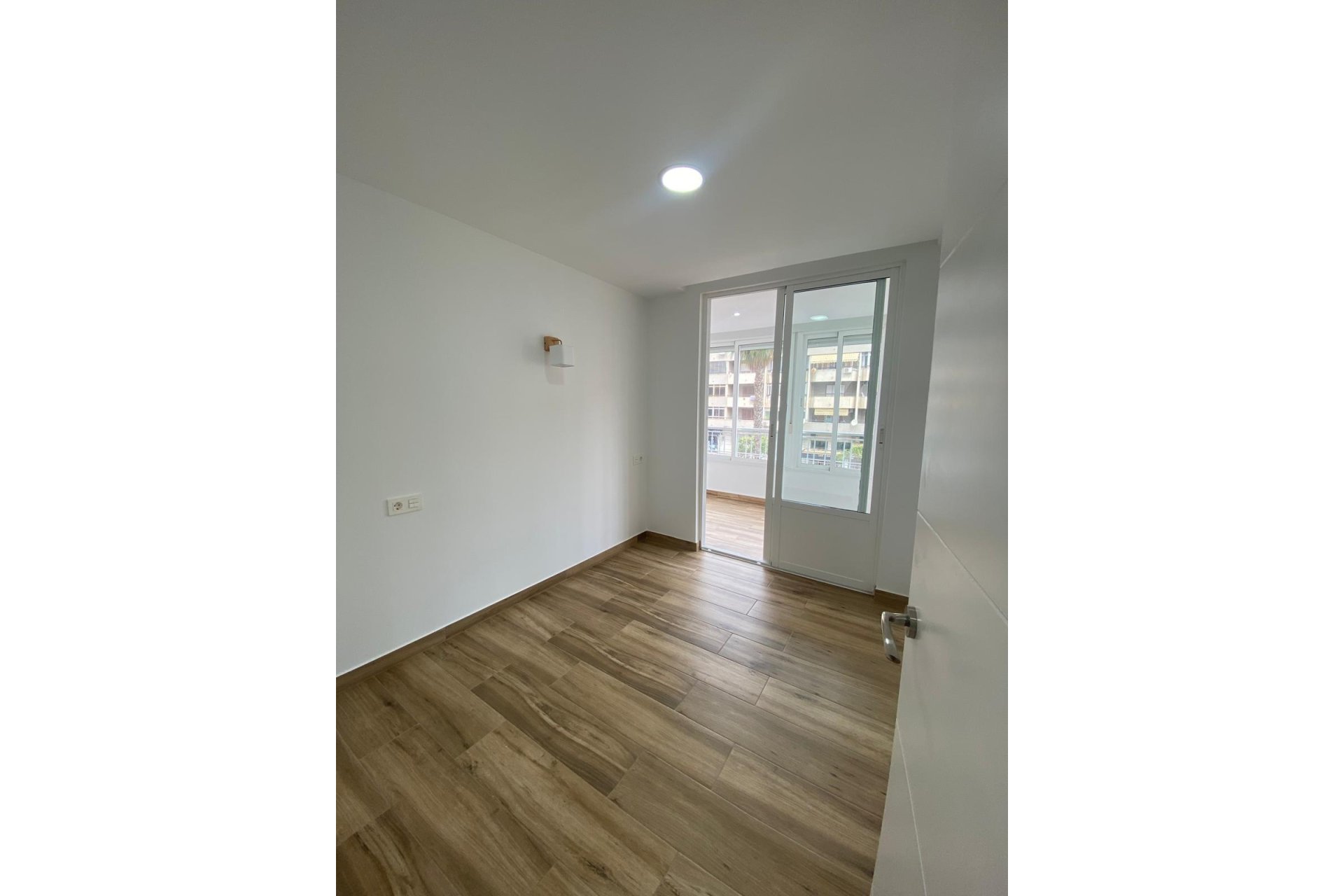 Resale - Apartment - Torrevieja - Acequion