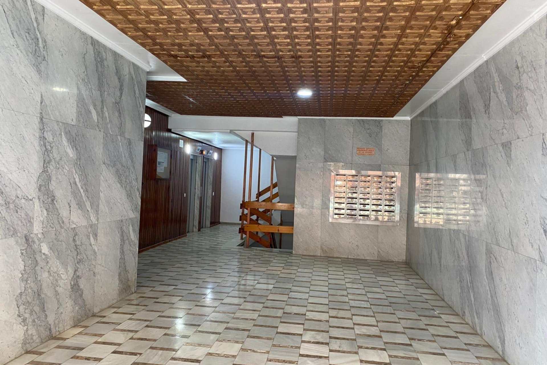 Resale - Apartment - Torrevieja - Acequion