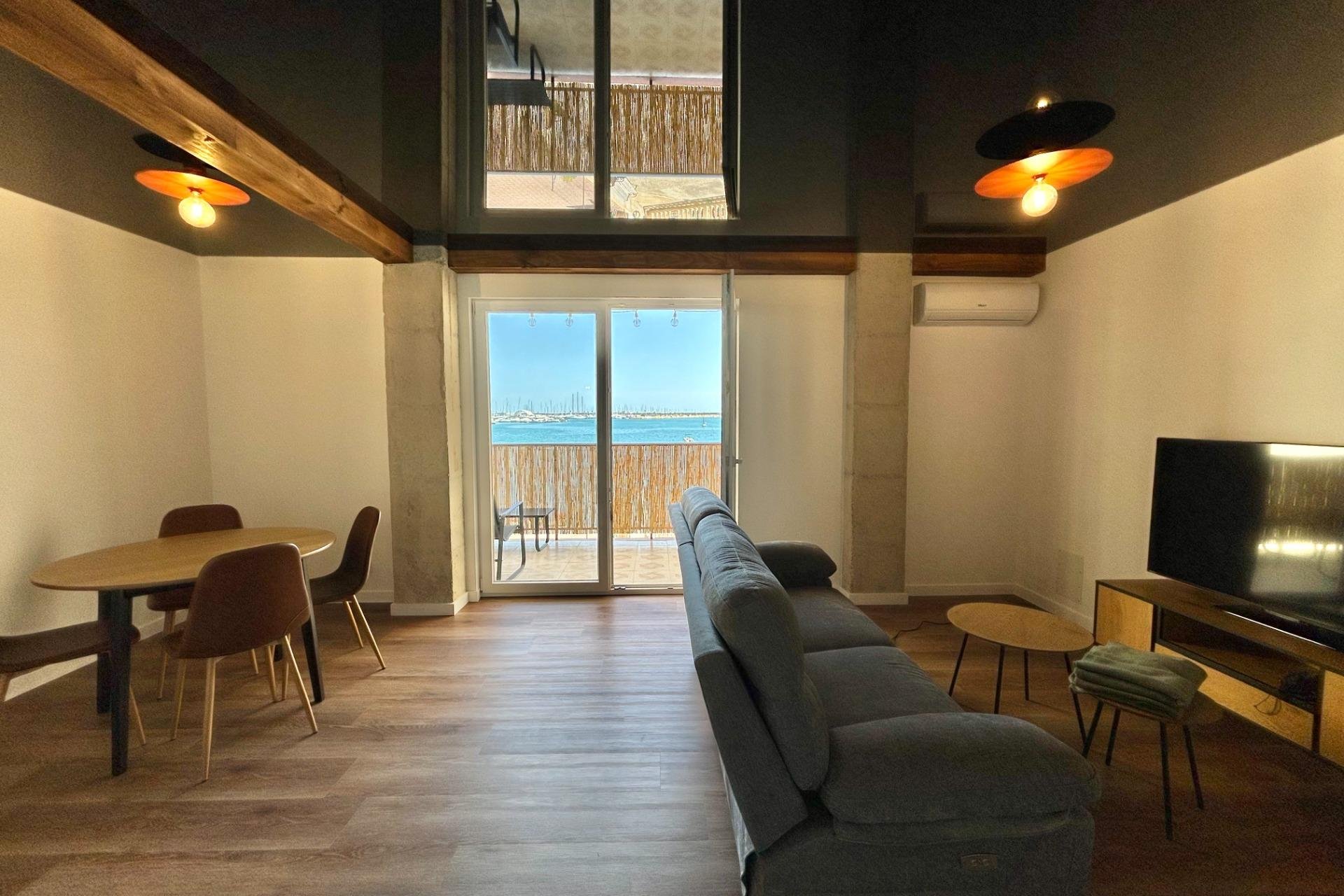 Resale - Apartment - Torrevieja - Acequion