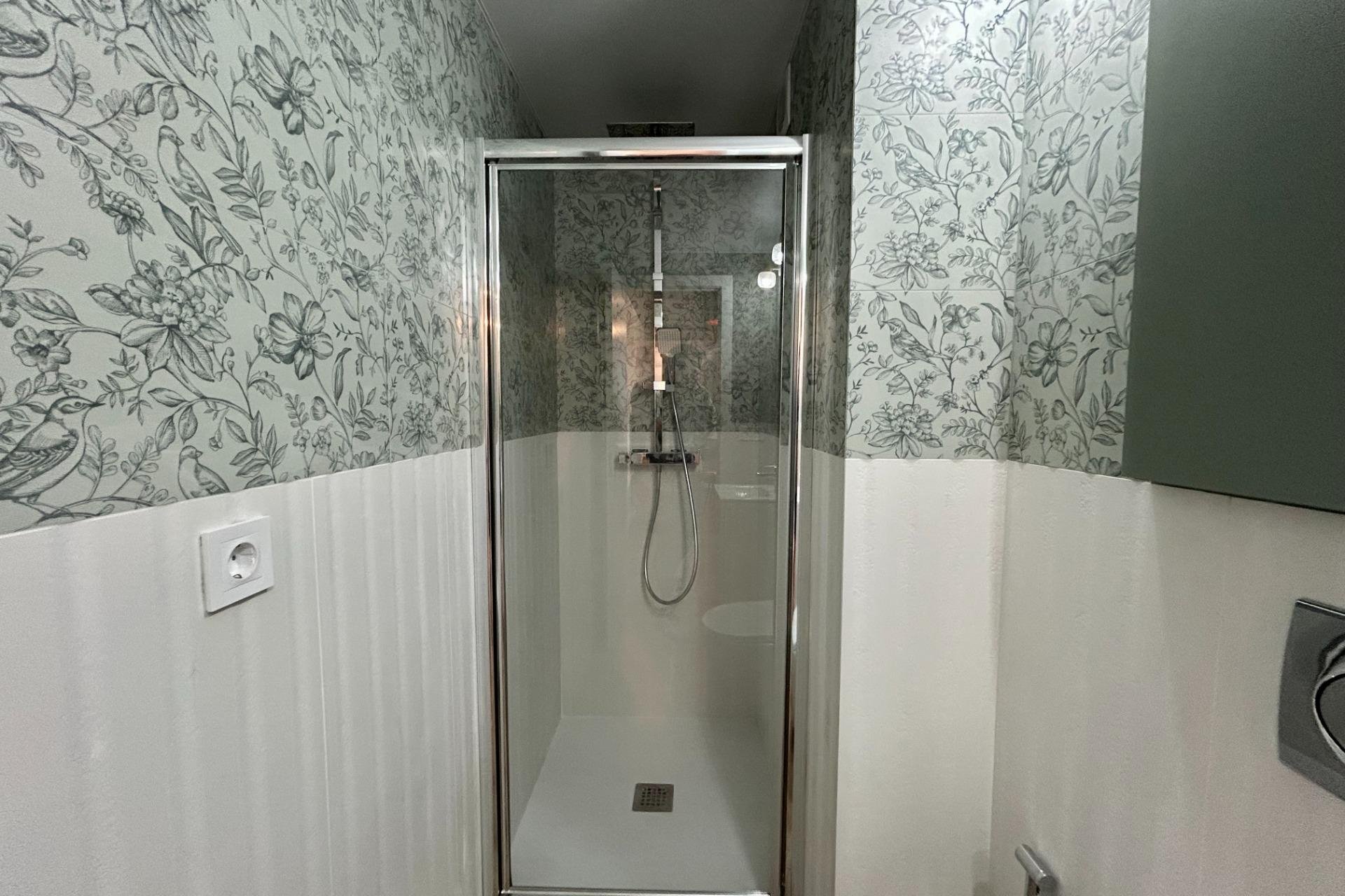 Resale - Apartment - Torrevieja - Acequion