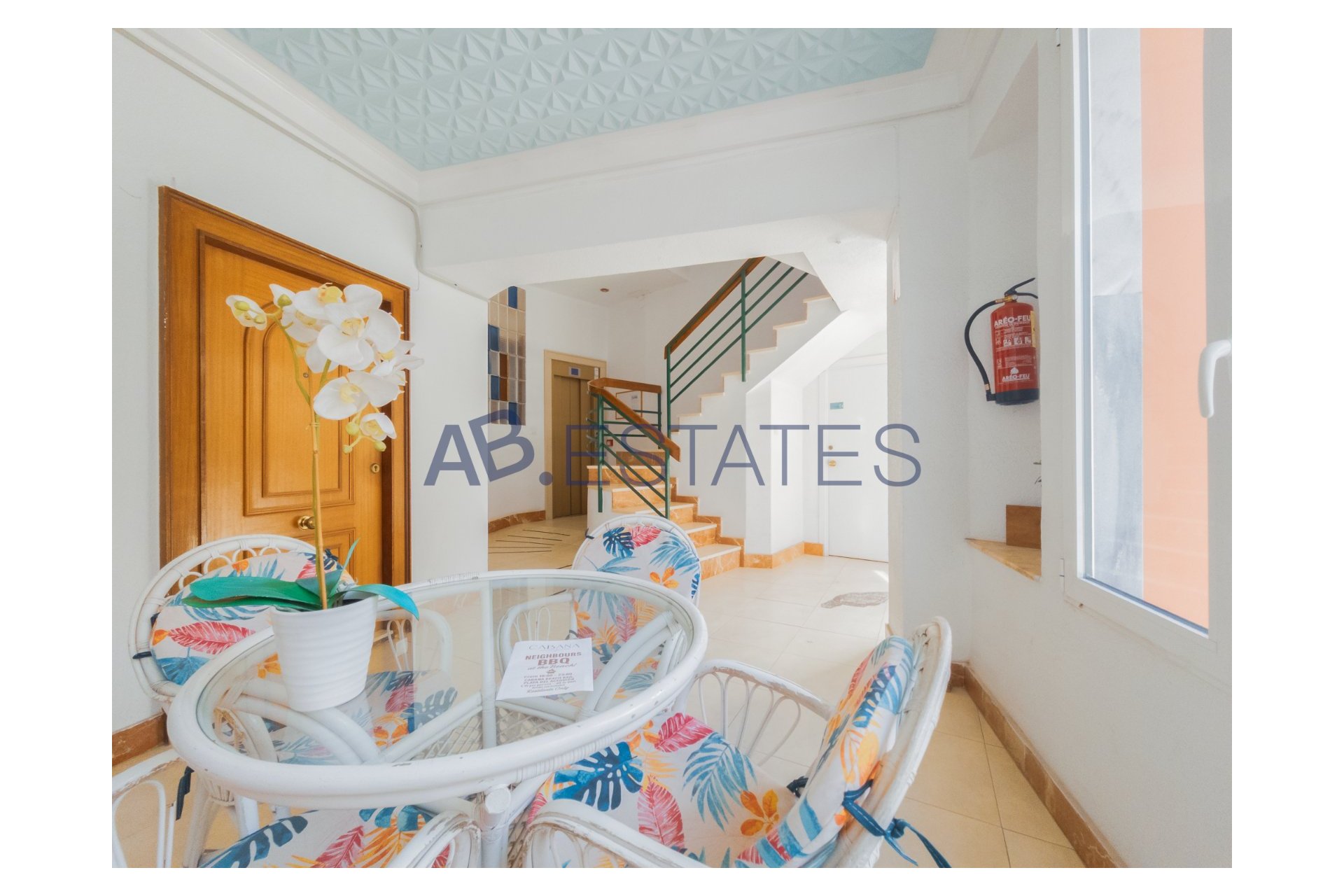 Resale - Apartment - Torrevieja - Acequion