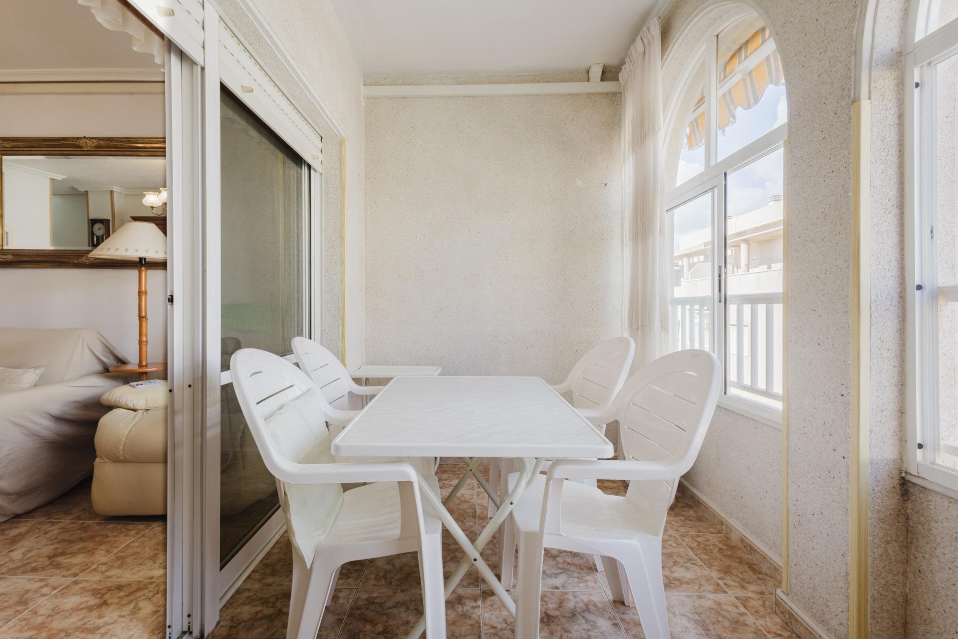 Resale - Apartment - Torrevieja - Acequion