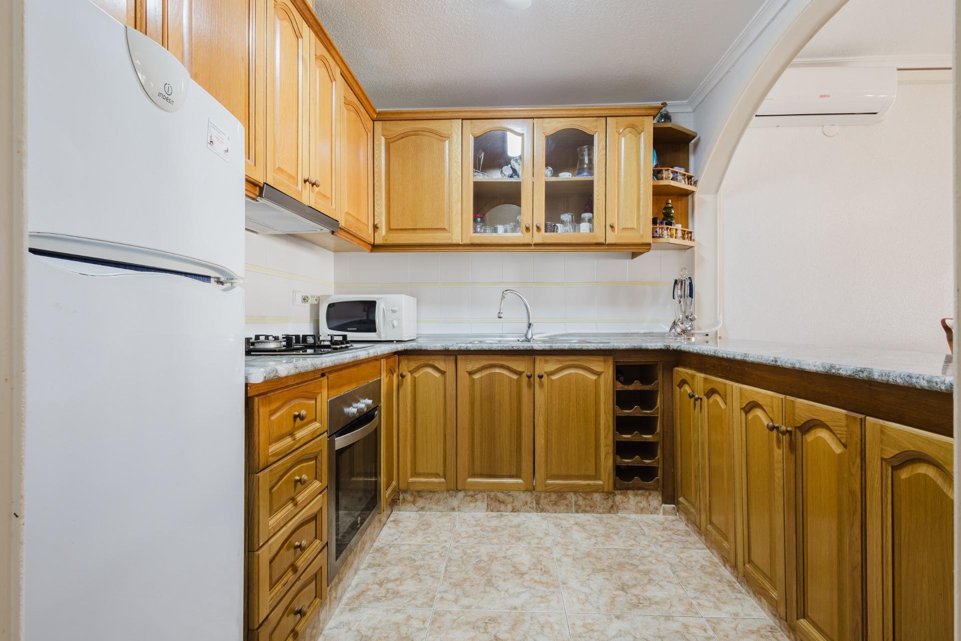 Resale - Apartment - Torrevieja - Acequion