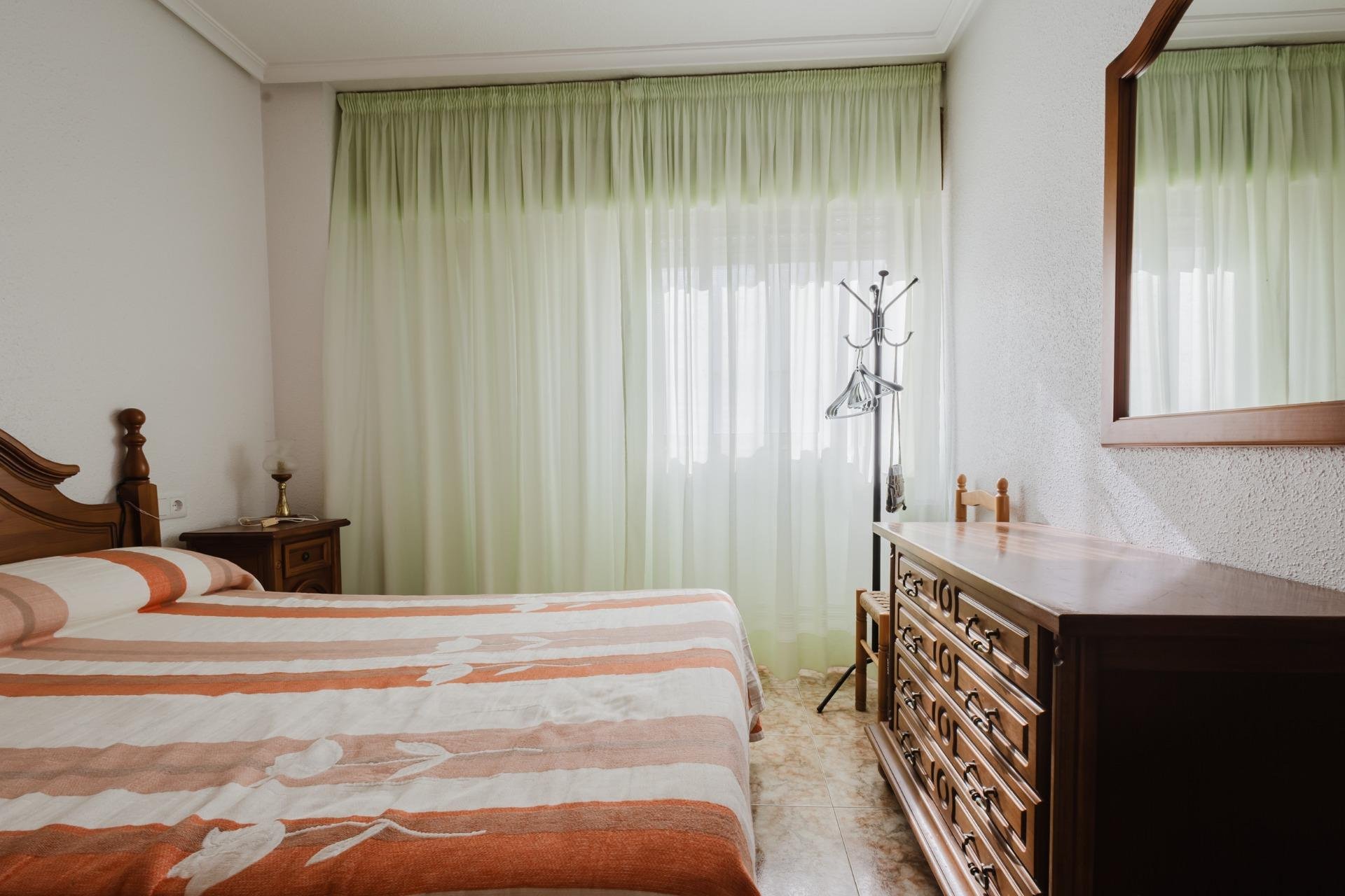 Resale - Apartment - Torrevieja - Acequion