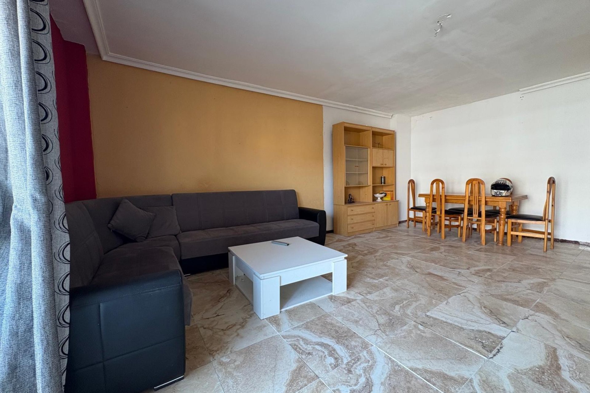 Resale - Apartment - Torrevieja - Acequion