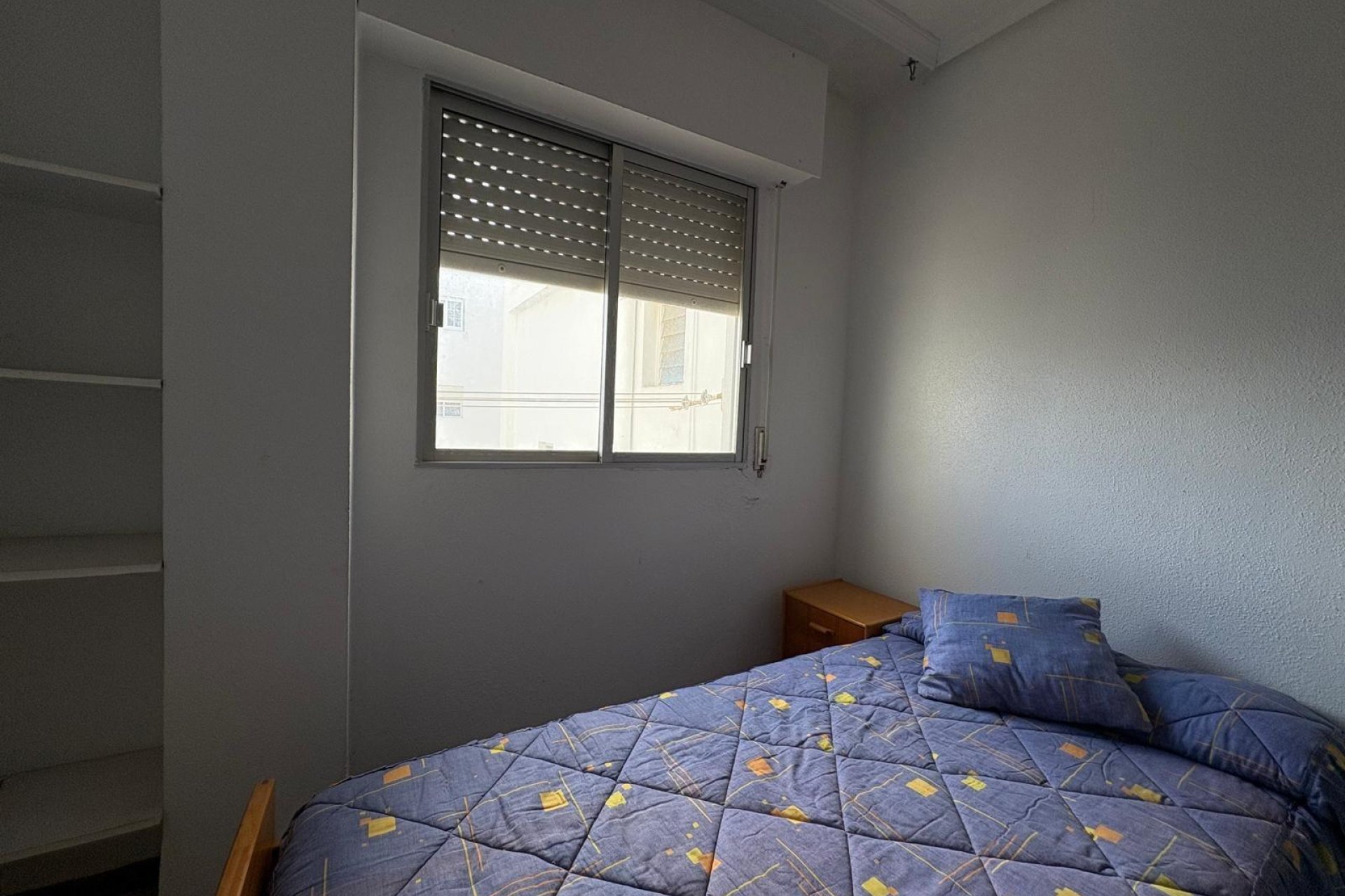 Resale - Apartment - Torrevieja - Acequion